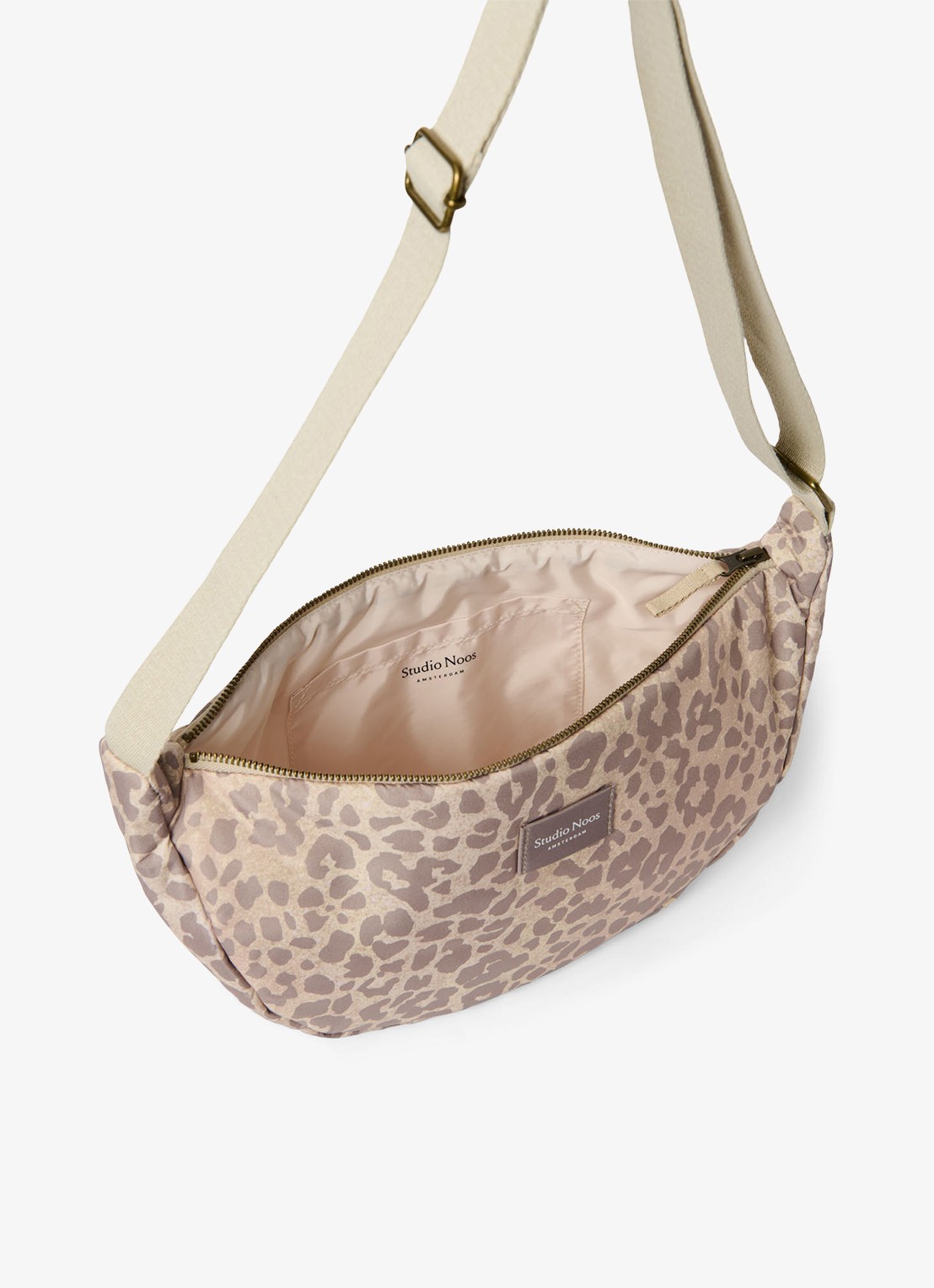 Studio Noos Crossbodytas met print - detail 3 beige