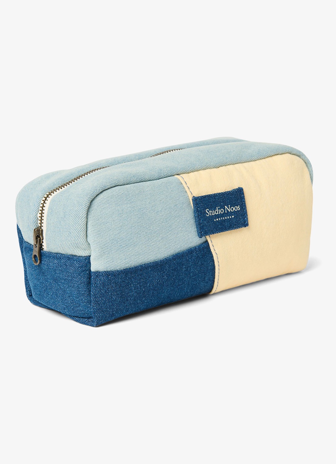 Studio Noos Patchwork etui met logo - voorkant 2 jeans