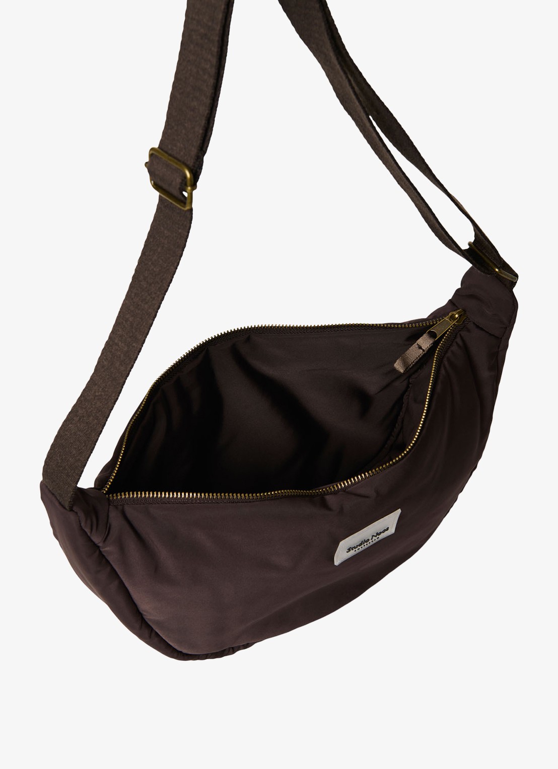 Studio Noos Puffy crossbodytas met verstelbare schouderriem - detail 6 donkerbruin