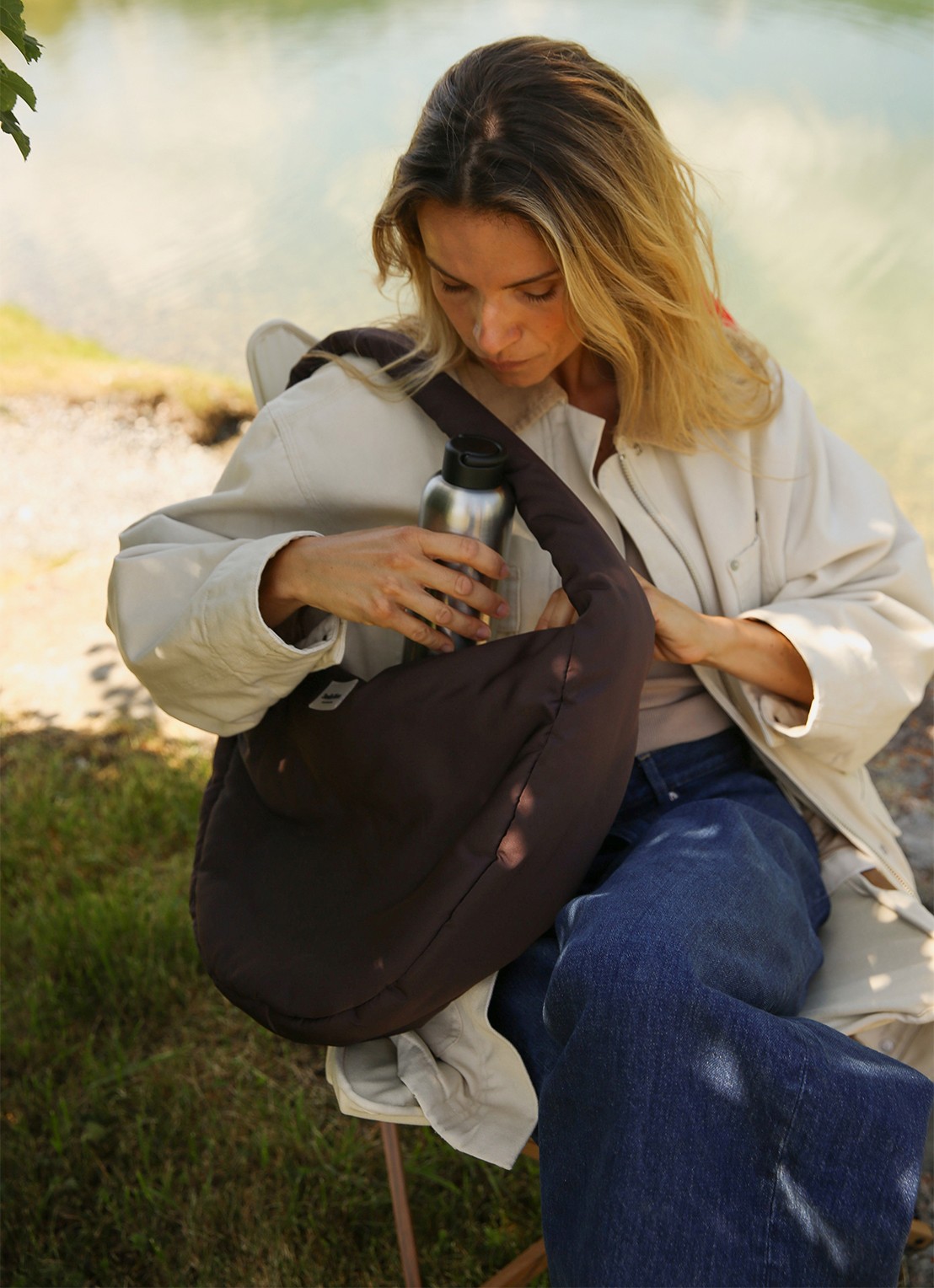 Studio Noos Puffy gewatteerde crossbodytas met logo - voorkant 8 donkerbruin