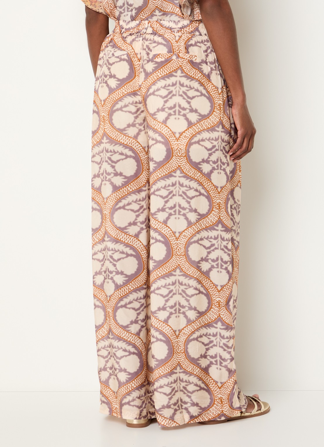 Summum Art Deco high waist loose fit broek met print - achterkant gebroken wit