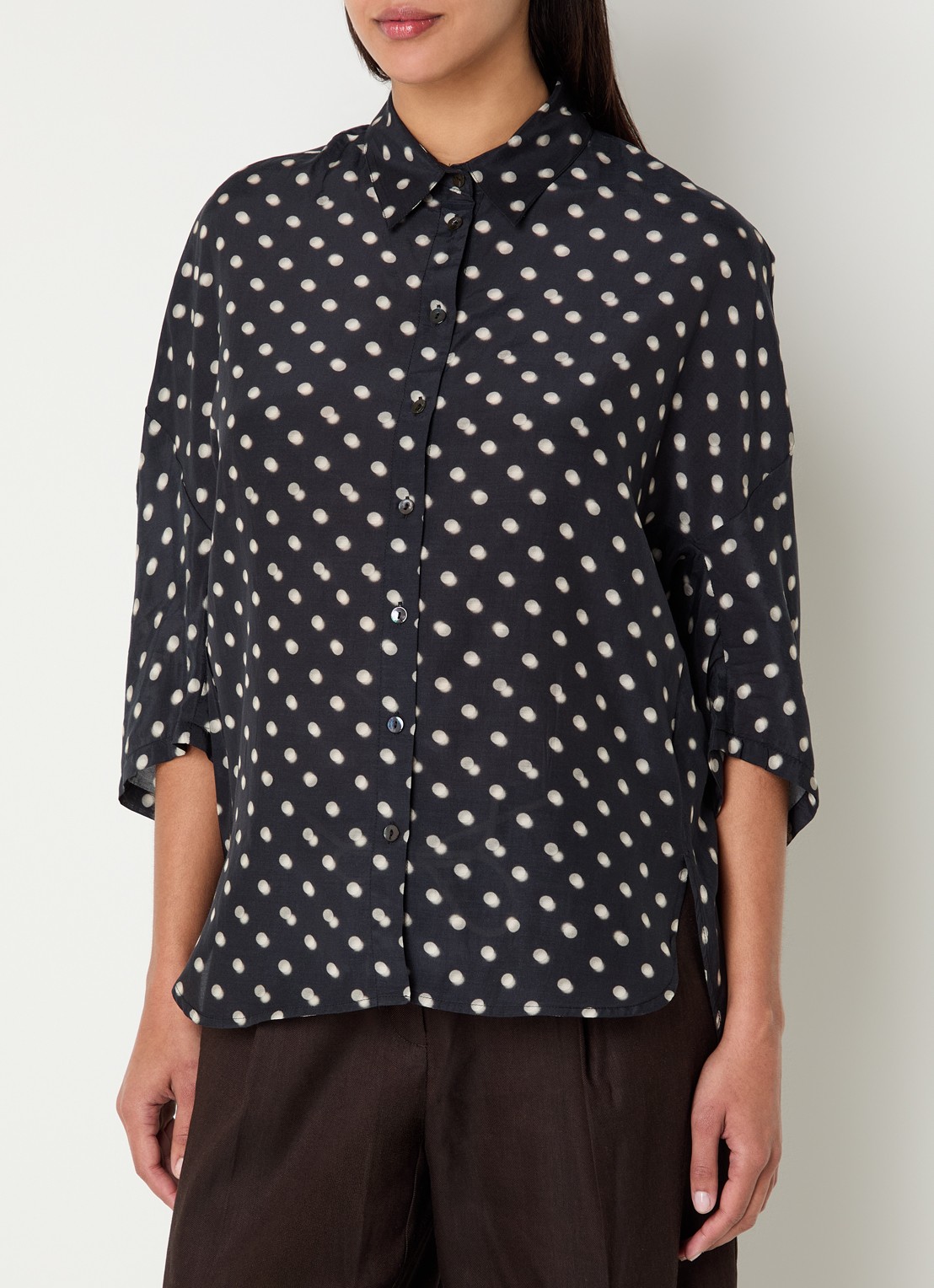 Summum Blouse met stippenprint - detail 3 zwart