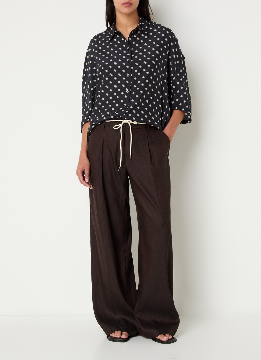 Summum Blouse met stippenprint - voorkant 2 zwart