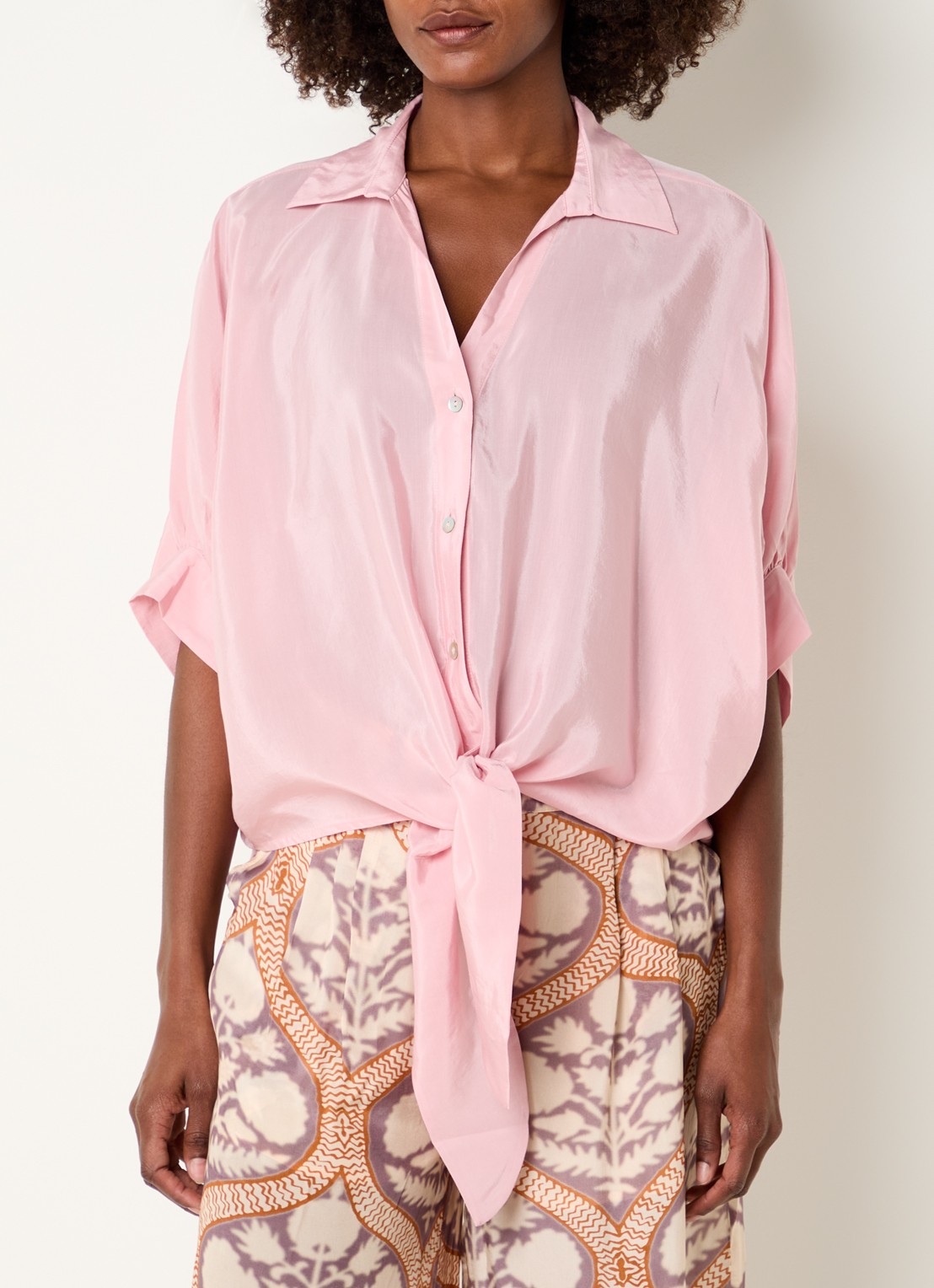 Summum Blouse met strikdetail en glanzende finish - detail 2 roze