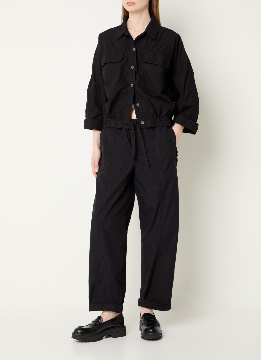 Summum High waist loose fit broek met steekzakken - voorkant 2 zwart