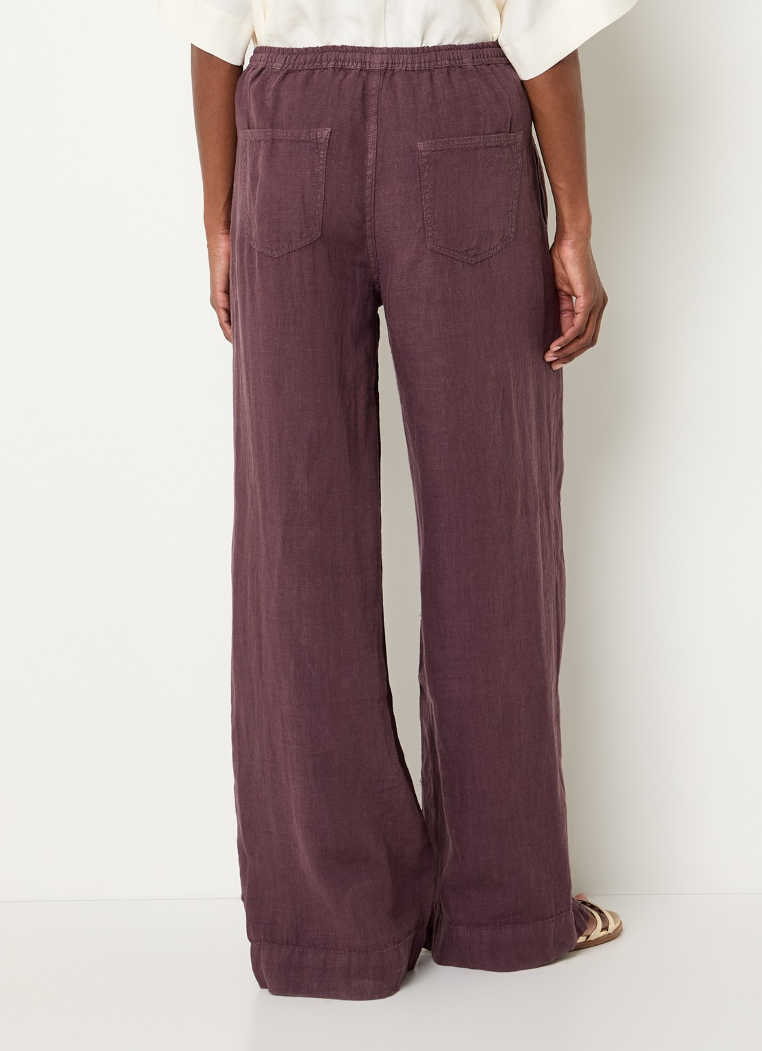 Summum High waist loose fit broek van linnen met steekzakken - achterkant aubergine