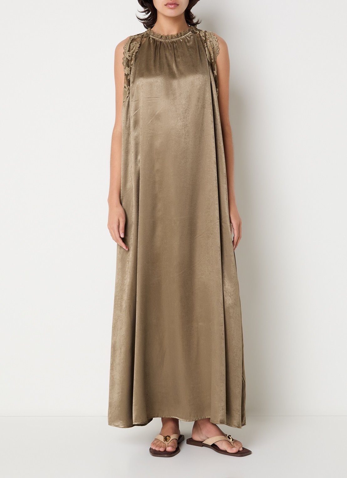 Summum Maxi jurk van satijn met broderie  - detail 4 zand