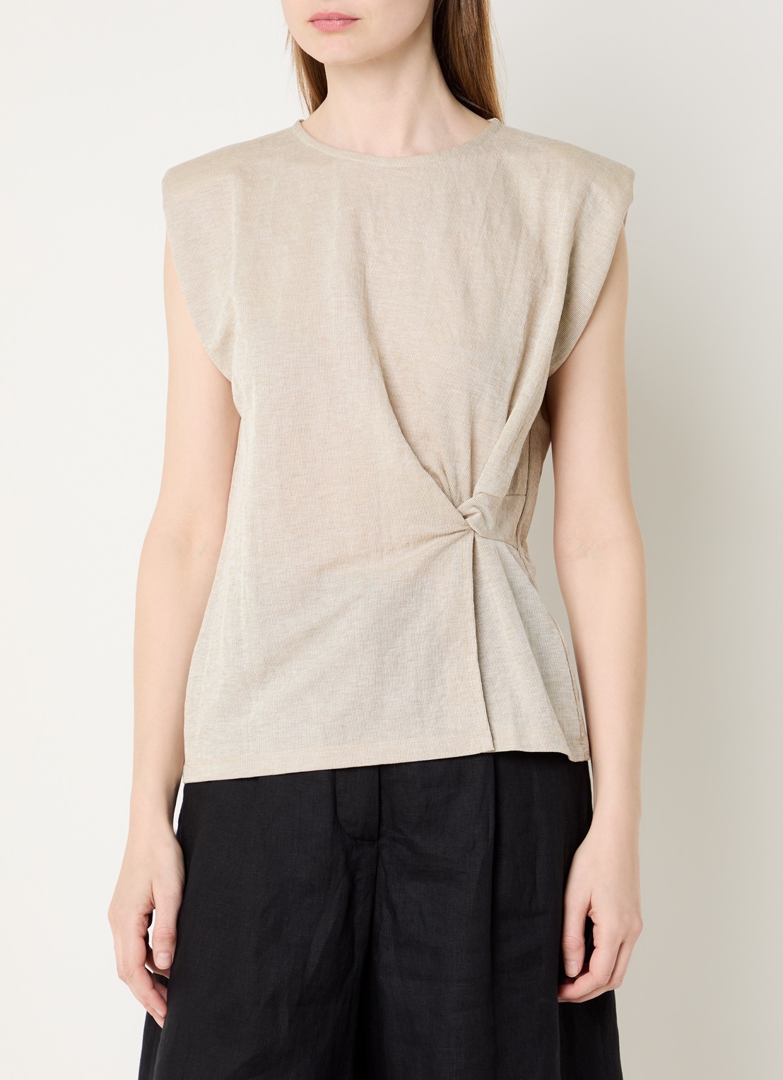 Summum Mouwloze top met schoudervulling - detail 2 beige