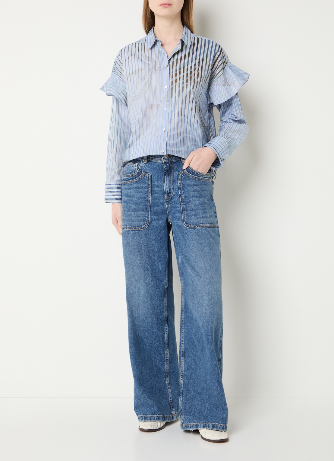 Summum Oversized blouse met streepprint  - voorkant 2 lichtblauw