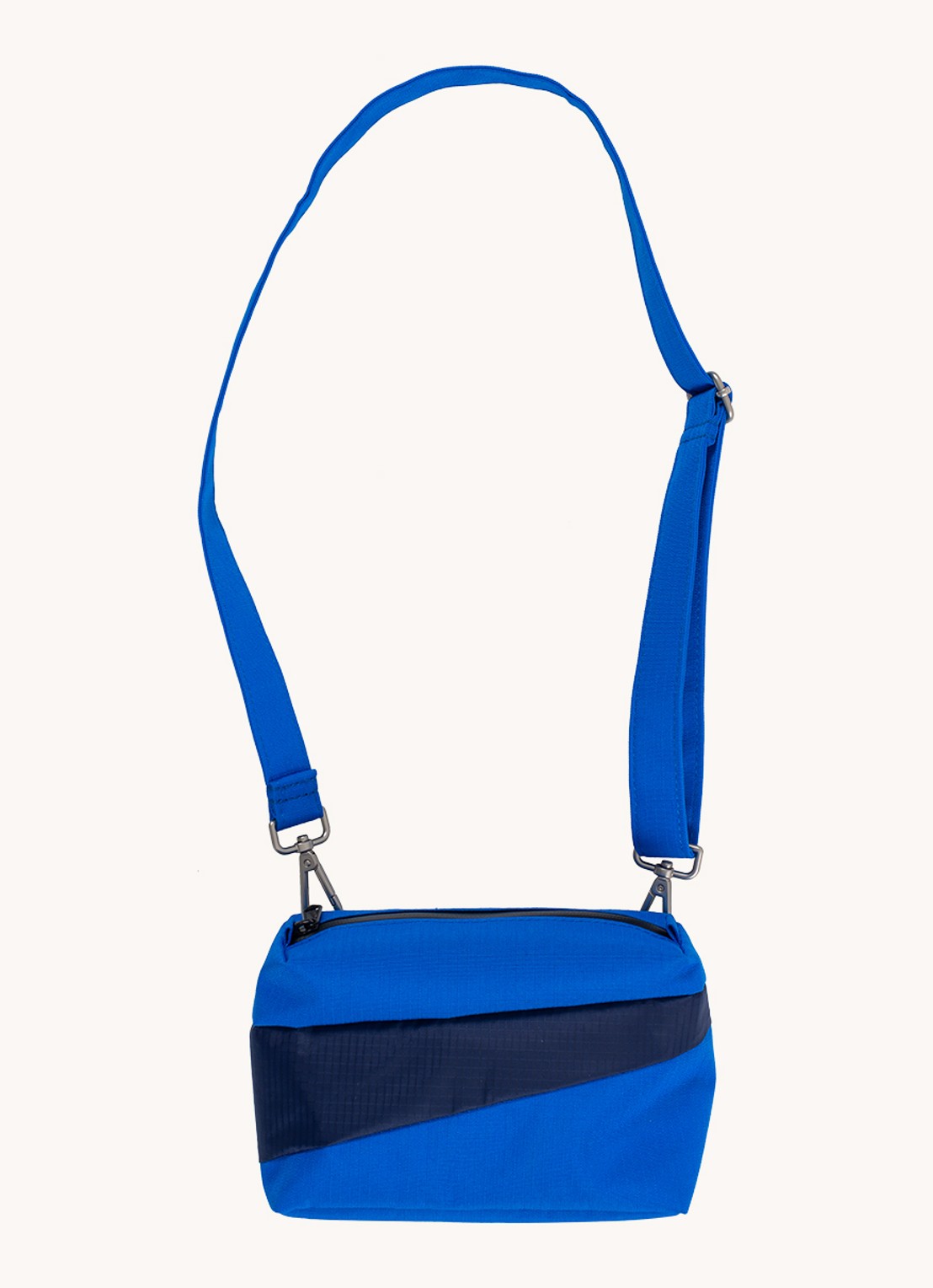 SUSAN BIJL Bum Bag Medium crossbodytas met waterafstotende coating - voorkant kobaltblauw