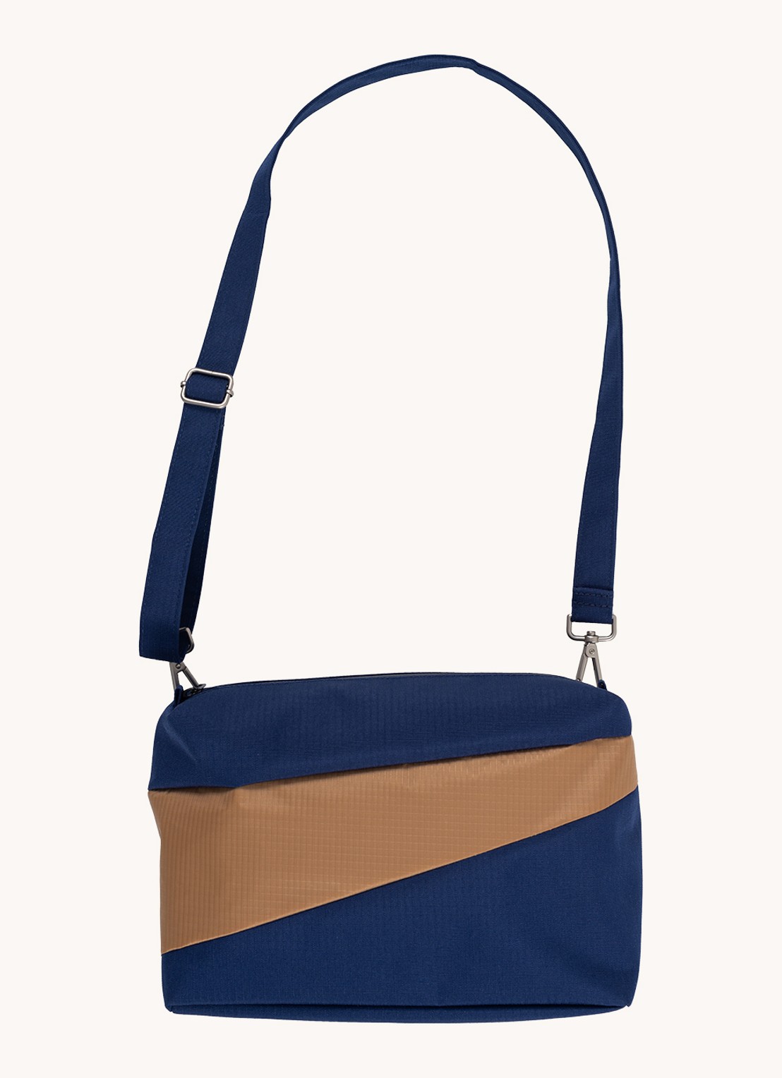 SUSAN BIJL Bum Bag Medium crossbodytas met waterafstotende coating - voorkant 6 indigo