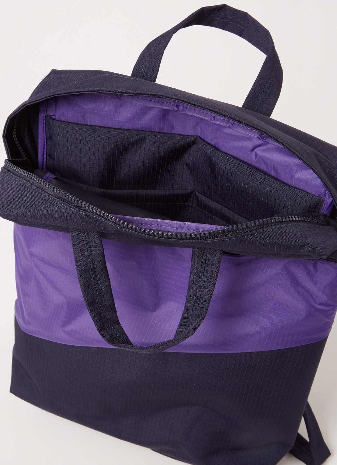 SUSAN BIJL The New Backpack waterafstotende rugzak met 13 inch laptopvak - detail 3 donkerblauw