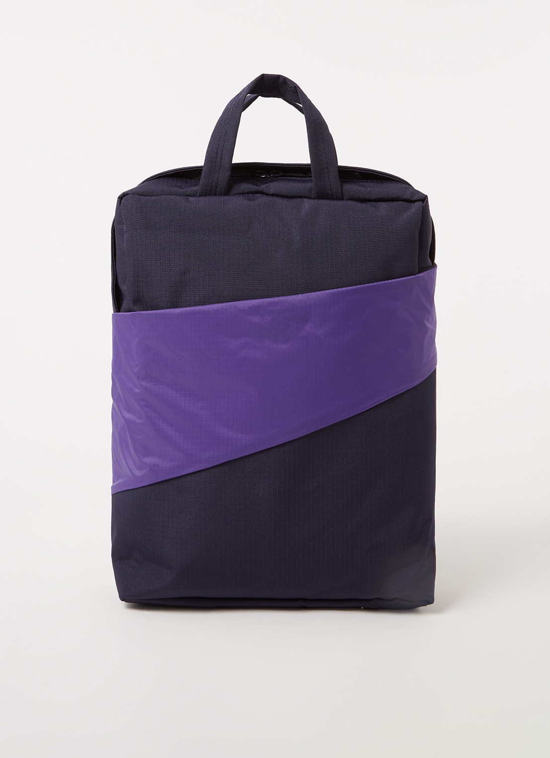 SUSAN BIJL The New Backpack waterafstotende rugzak met 13 inch laptopvak - voorkant 2 donkerblauw