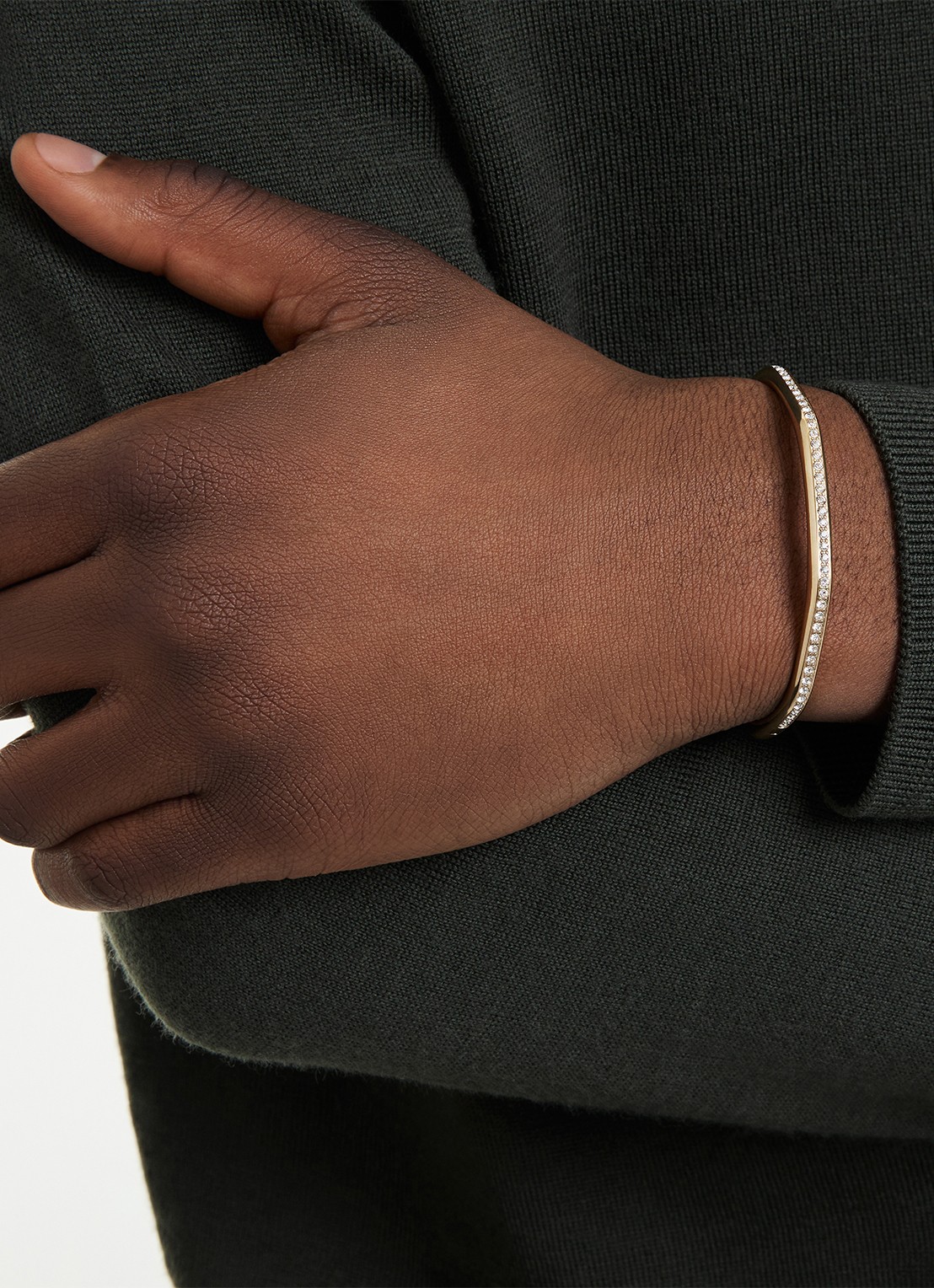 Swarovski Dextera bangle met kristal M - detail 6 goud