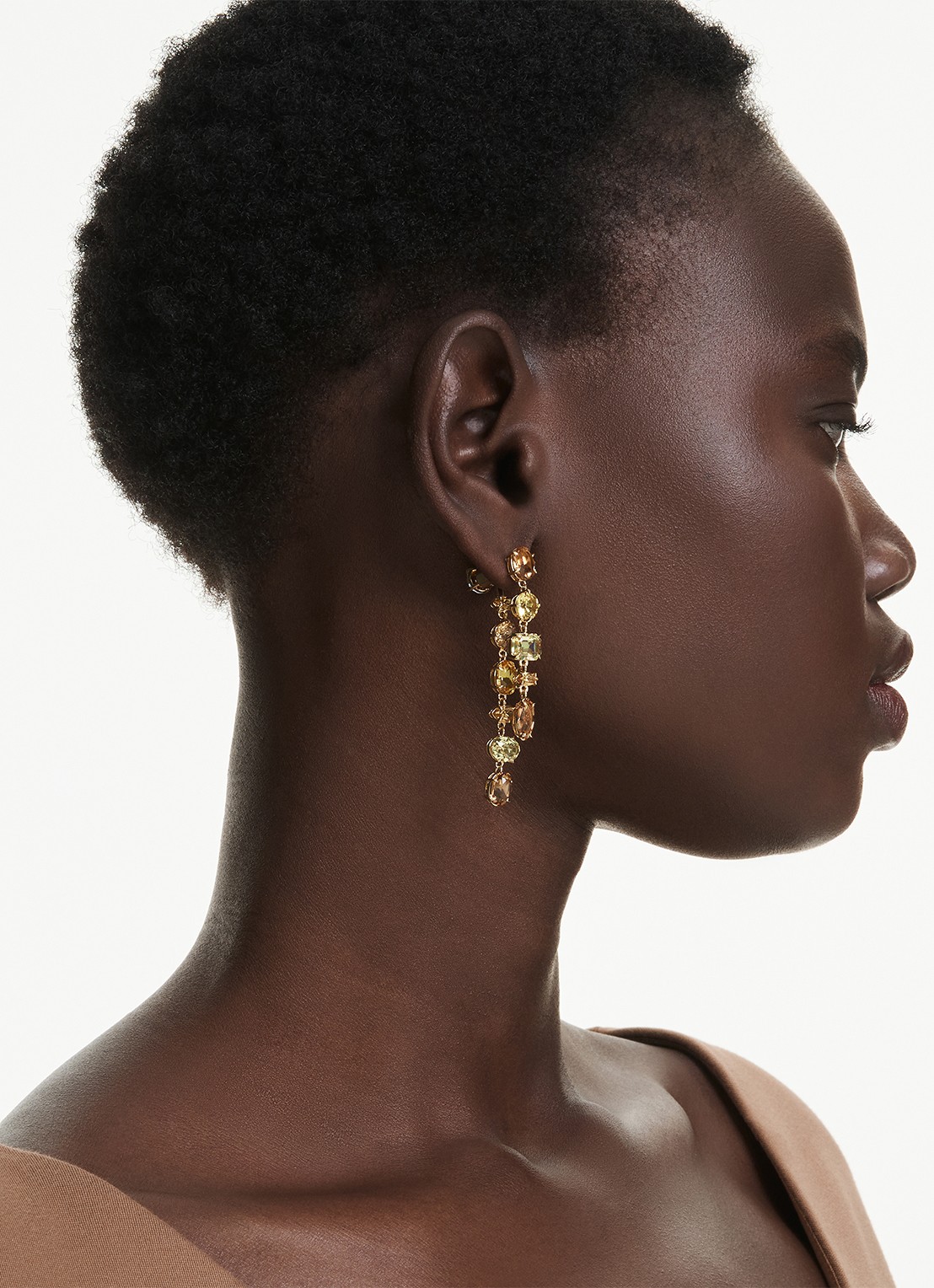 Swarovski Gema oorhangers met kristal - voorkant 2 goud