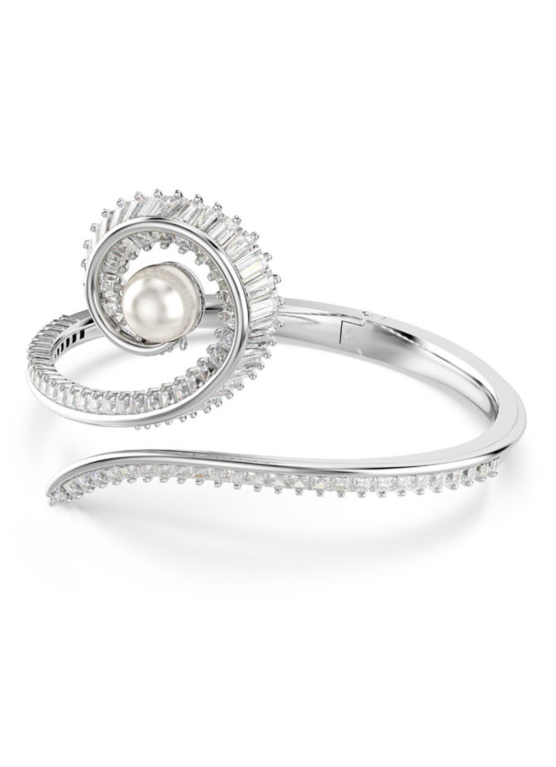 Swarovski SS25 Capsule bangle met kristal M - detail zilver