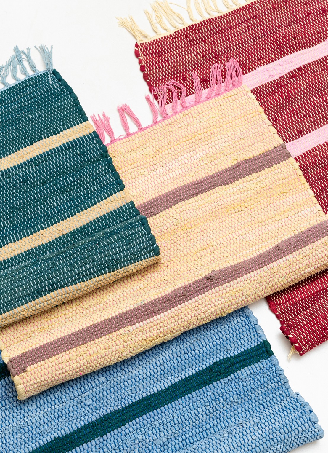 Tarta Gelatina Upcycled vloerkleed met print - detail groen