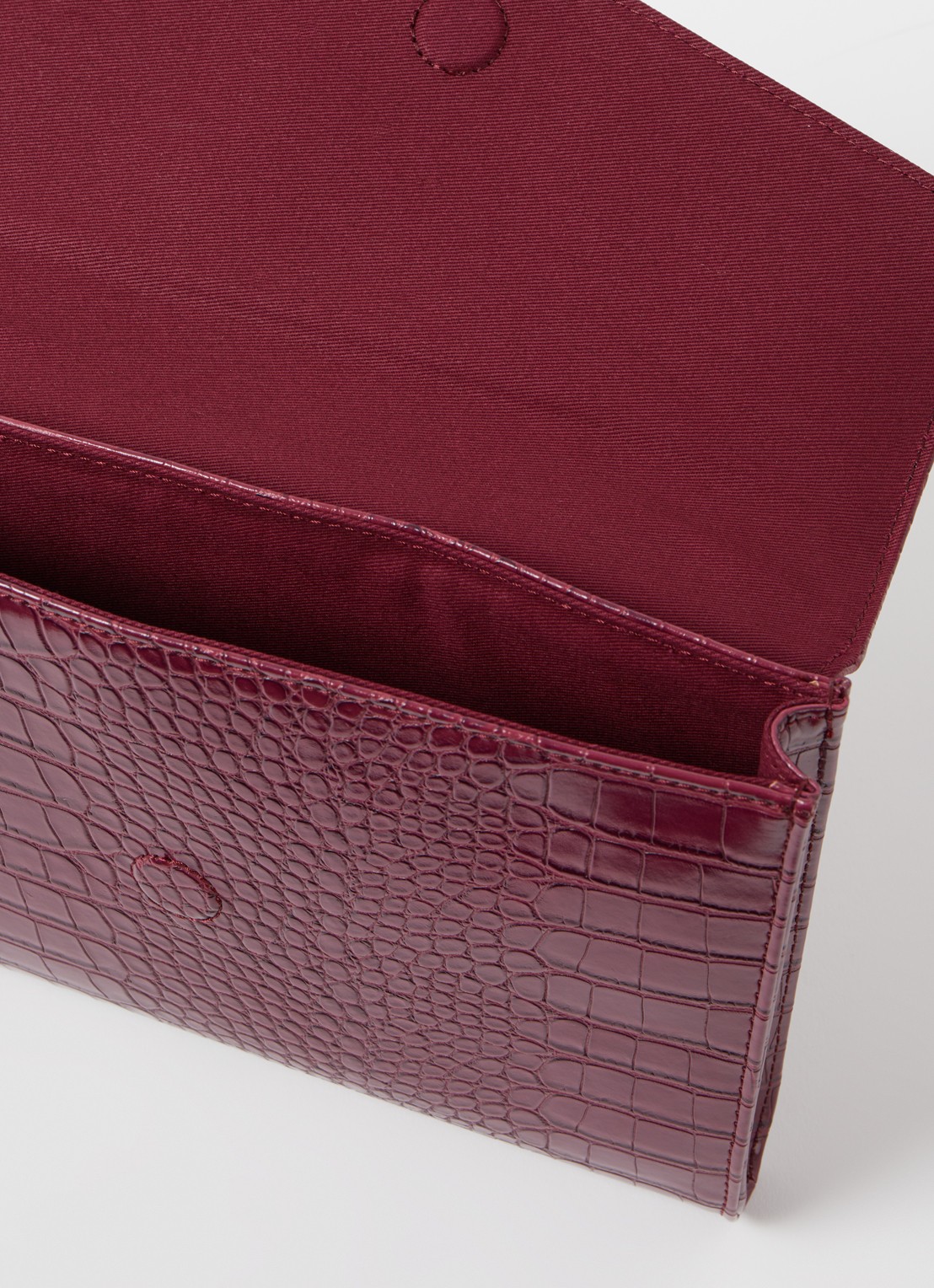 Ted Baker Crocey clutch met crocostructuur - detail 2 aubergine