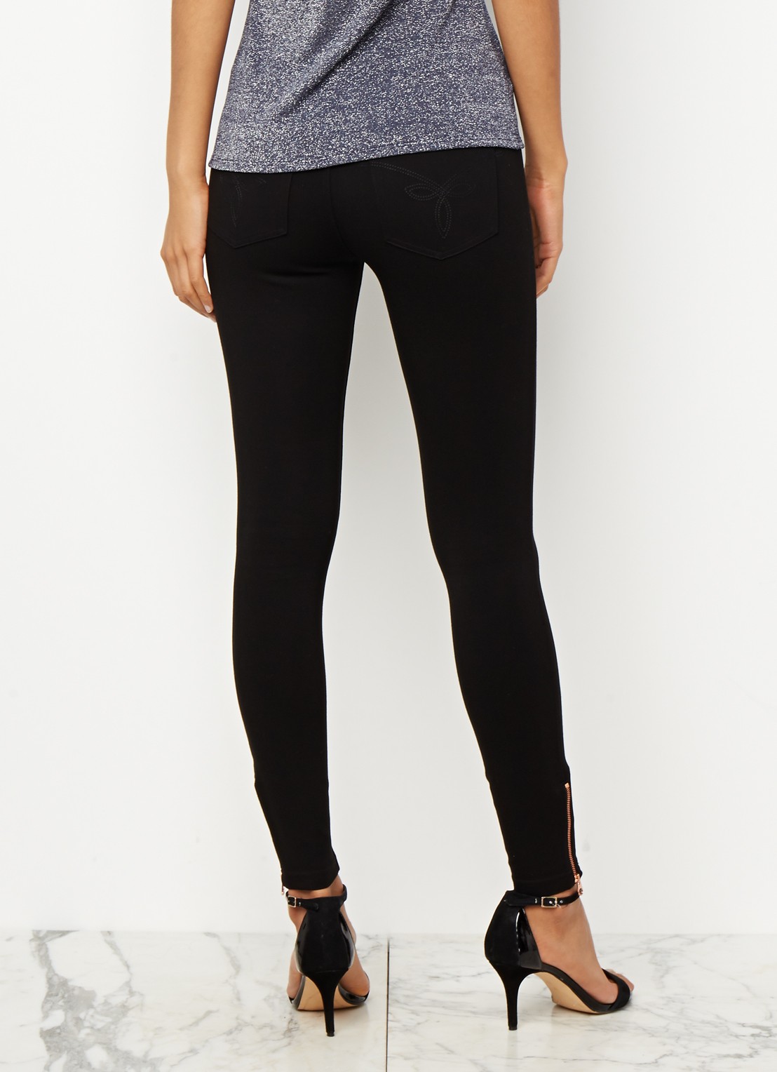 Ted Baker Fioni skinny jegging met ritsdetails - achterkant zwart