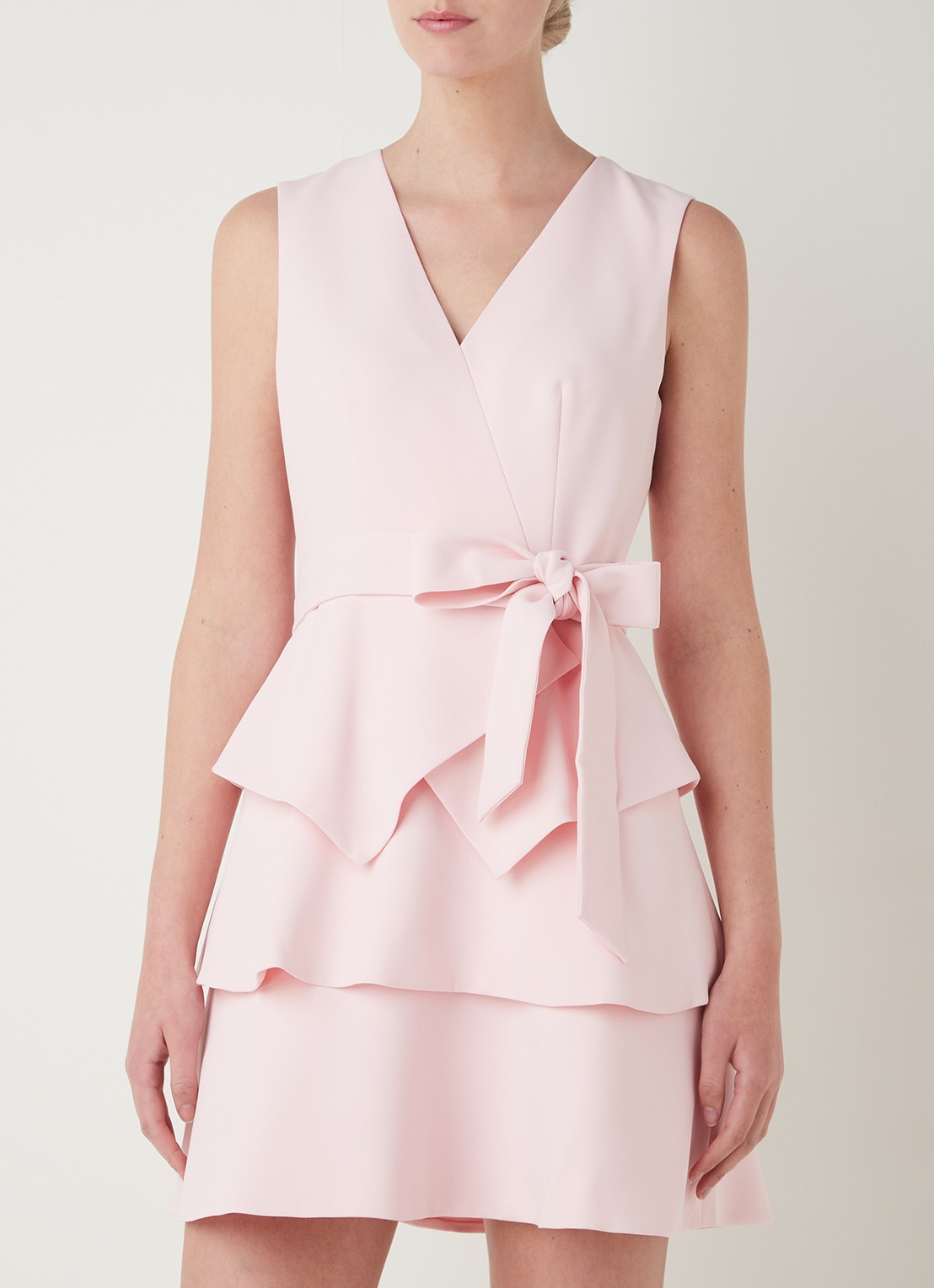 Ted Baker Reinah mini jurk met V-hals en volant - detail 3 roze