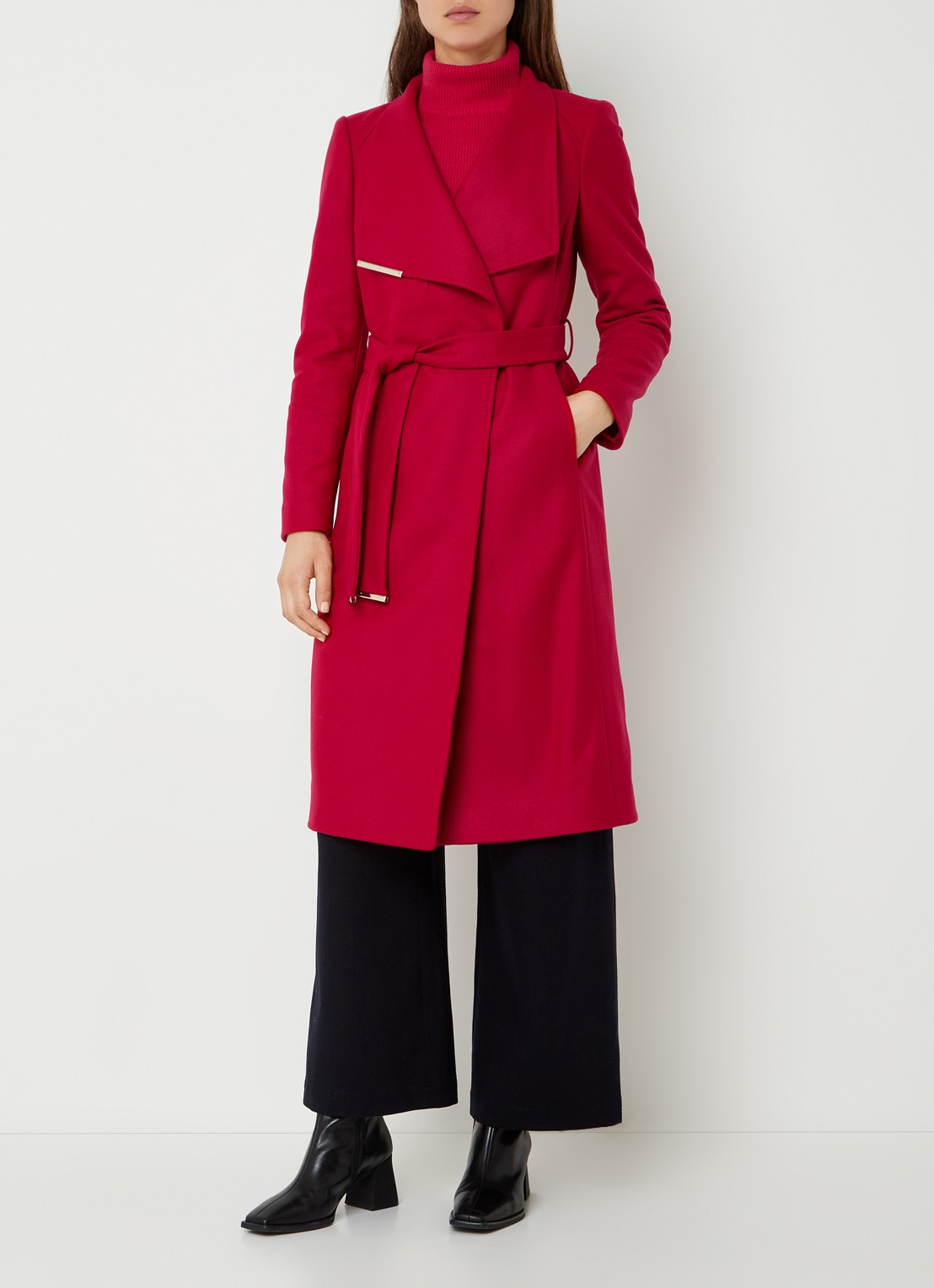 Ted Baker Rose mantel in wolblend met strikceintuur - detail 2 donkerroze