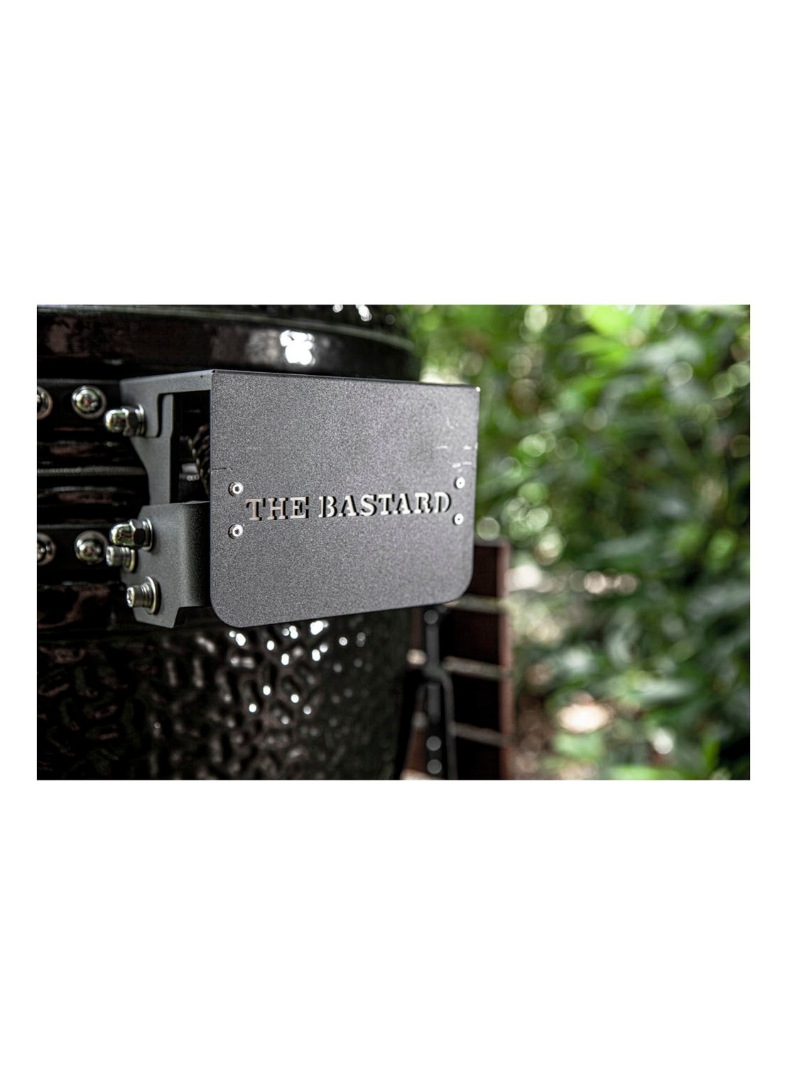 The Bastard Complete Medium 2022 kamado barbecue met verrijdbaar onderstel en zijtafel - detail 6 zwart