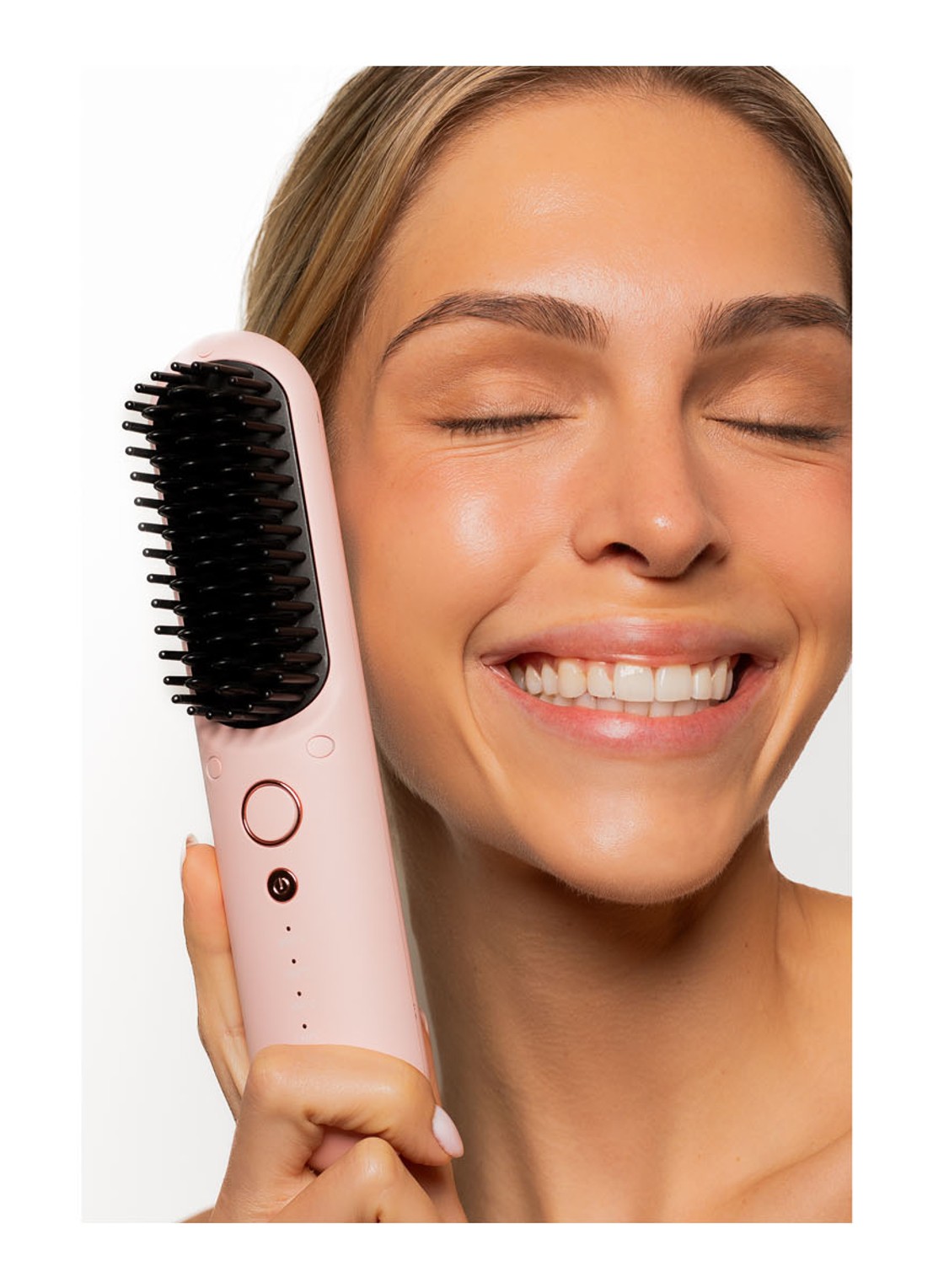 The Coucou Club Coucou Cordless Hair Straightening Brush - snoerloze elektrische haarborstel - detail 7 lichtroze