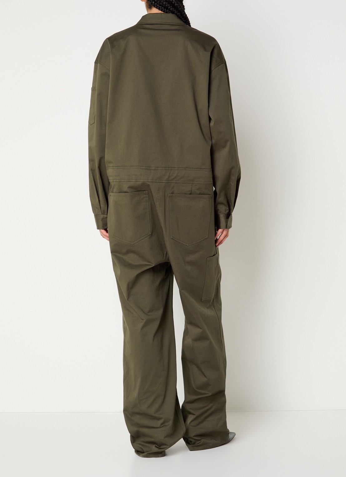 The Frankie Shop Ardea loose fit jumpsuit met steekzakken  - achterkant groen