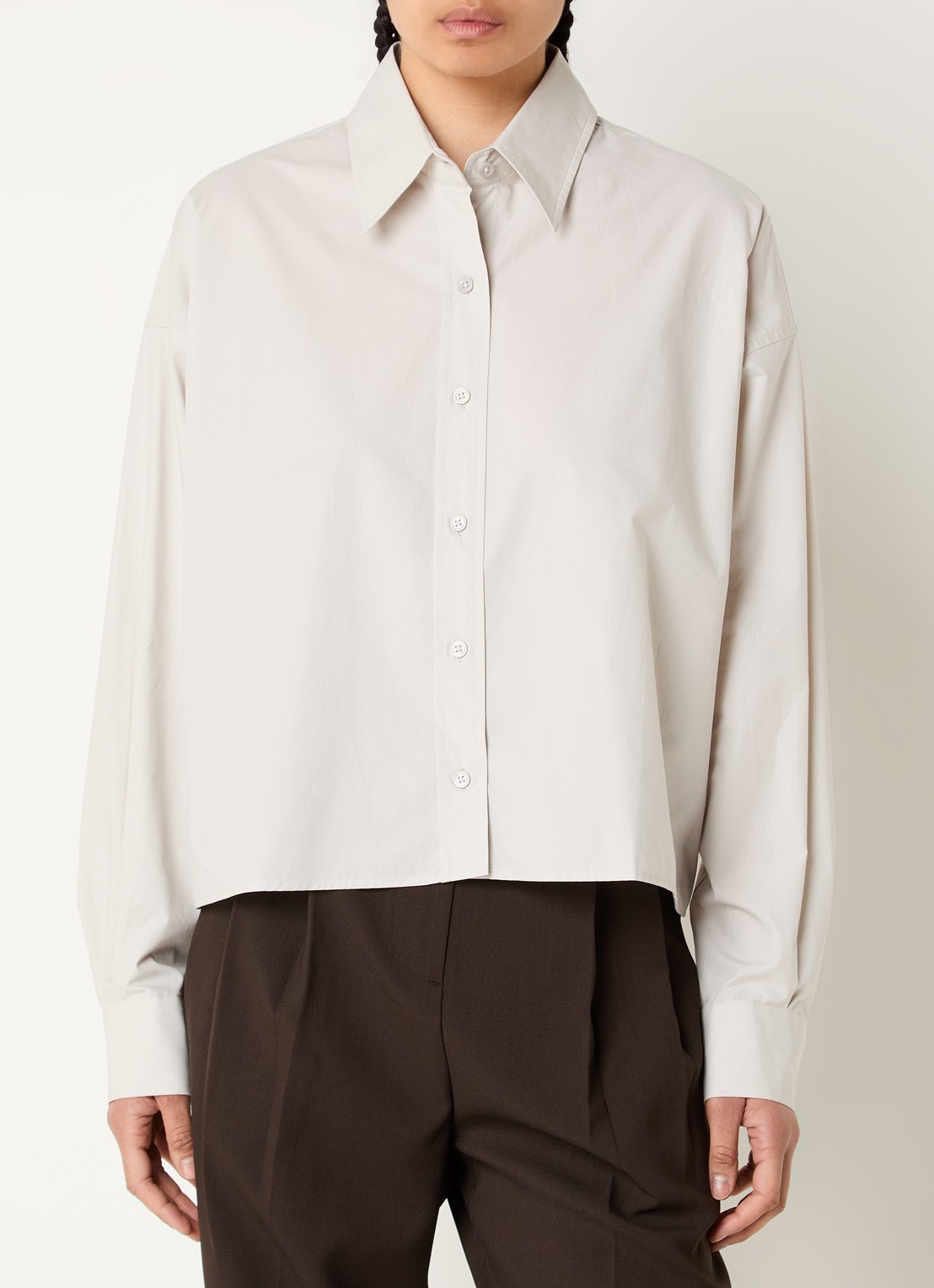 The Frankie Shop Arlen cropped blouse met kraag - detail 2 grijs