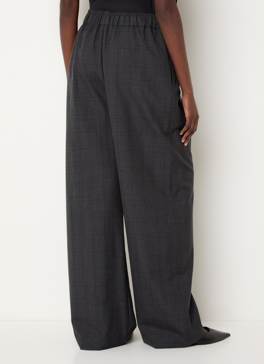 The Frankie Shop Baxter high waist wide fit pantalon in wolblend met ruitdessin - achterkant antraciet