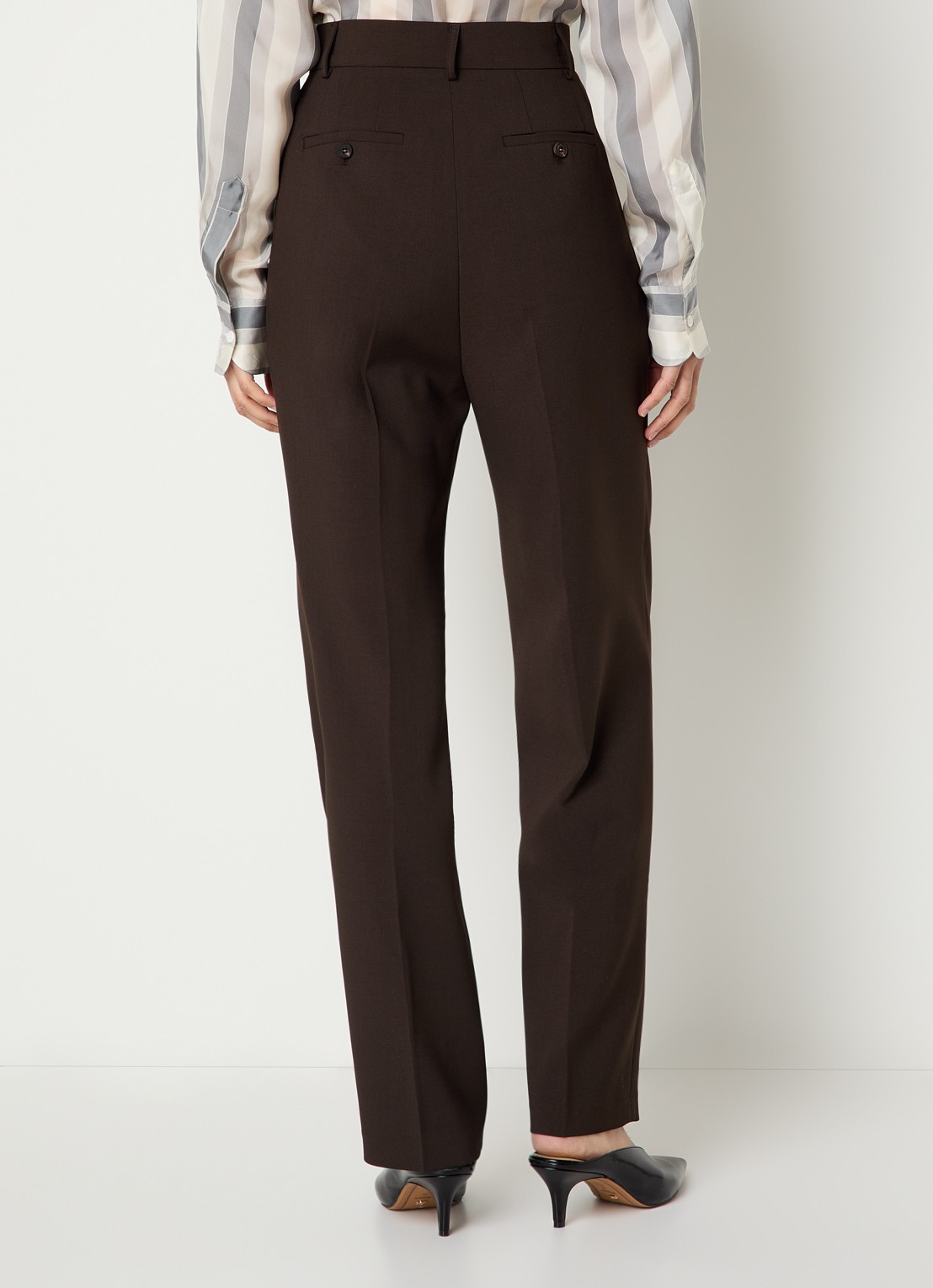 The Frankie Shop Bea high waist straigh fit pantalon met steekzakken  - achterkant 3 donkerbruin
