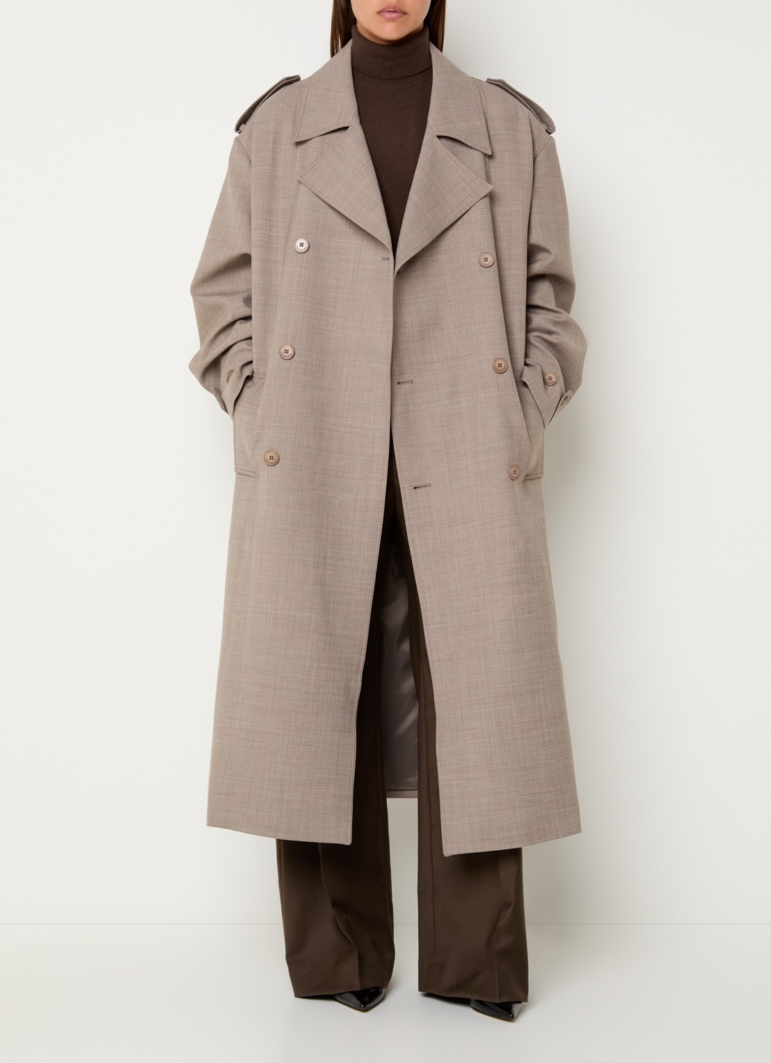 The Frankie Shop Bleecker double-breasted trenchcoat in scheerwolblend met ceintuur - voorkant 3 zand
