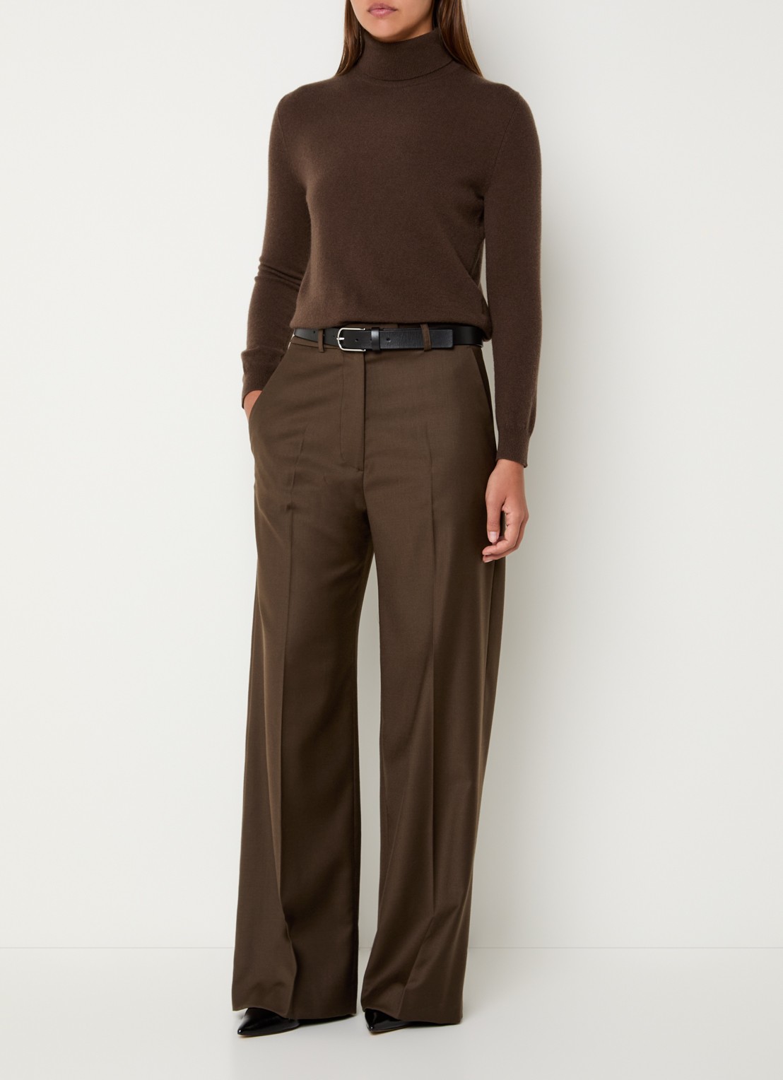 The Frankie Shop Brickell high waist wide fit pantalon in scheerwolblend met steekzakken - voorkant 3 bruin
