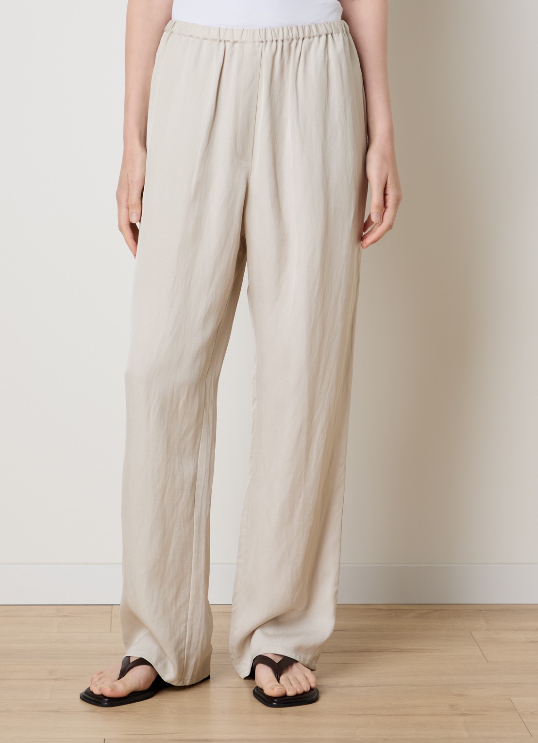 The Frankie Shop Bruna high waist loose fit pantalon in linnenblend - detail 4 beige