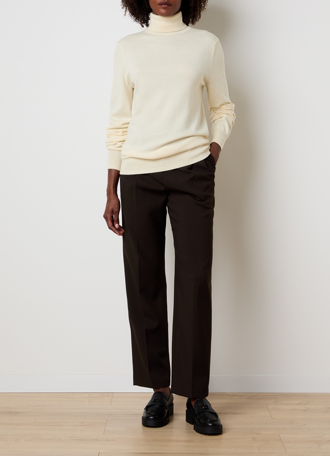The Frankie Shop Eve Thin fijngebreide coltrui van merino wol - voorkant 5 lichtgeel