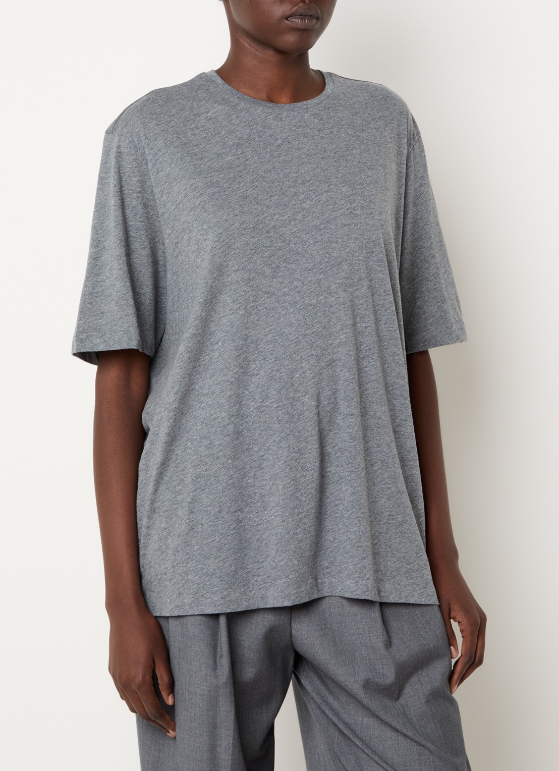The Frankie Shop Harper T-shirt met ronde hals - detail 2 grijsmele