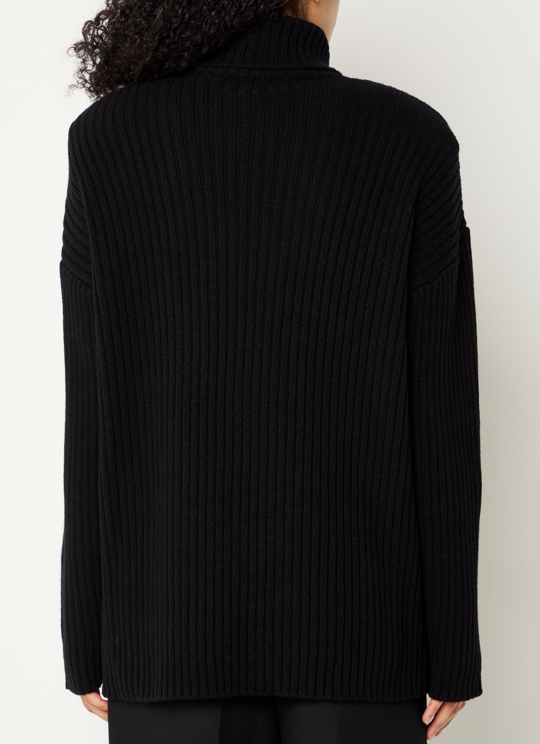 The Frankie Shop Lindall ribgebreide trui in wolblend met col en schoudervulling - achterkant 4 zwart