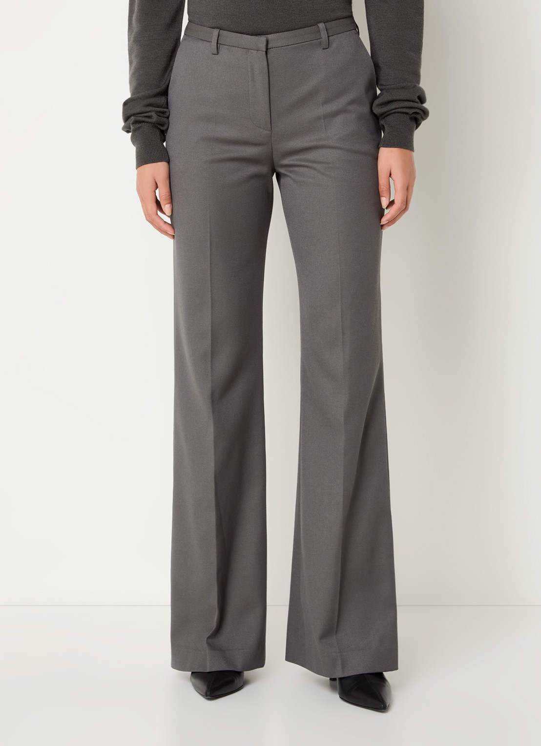 The Frankie Shop Lyra mid waist flared fit pantalon in wolblend - detail 3 donkergrijs
