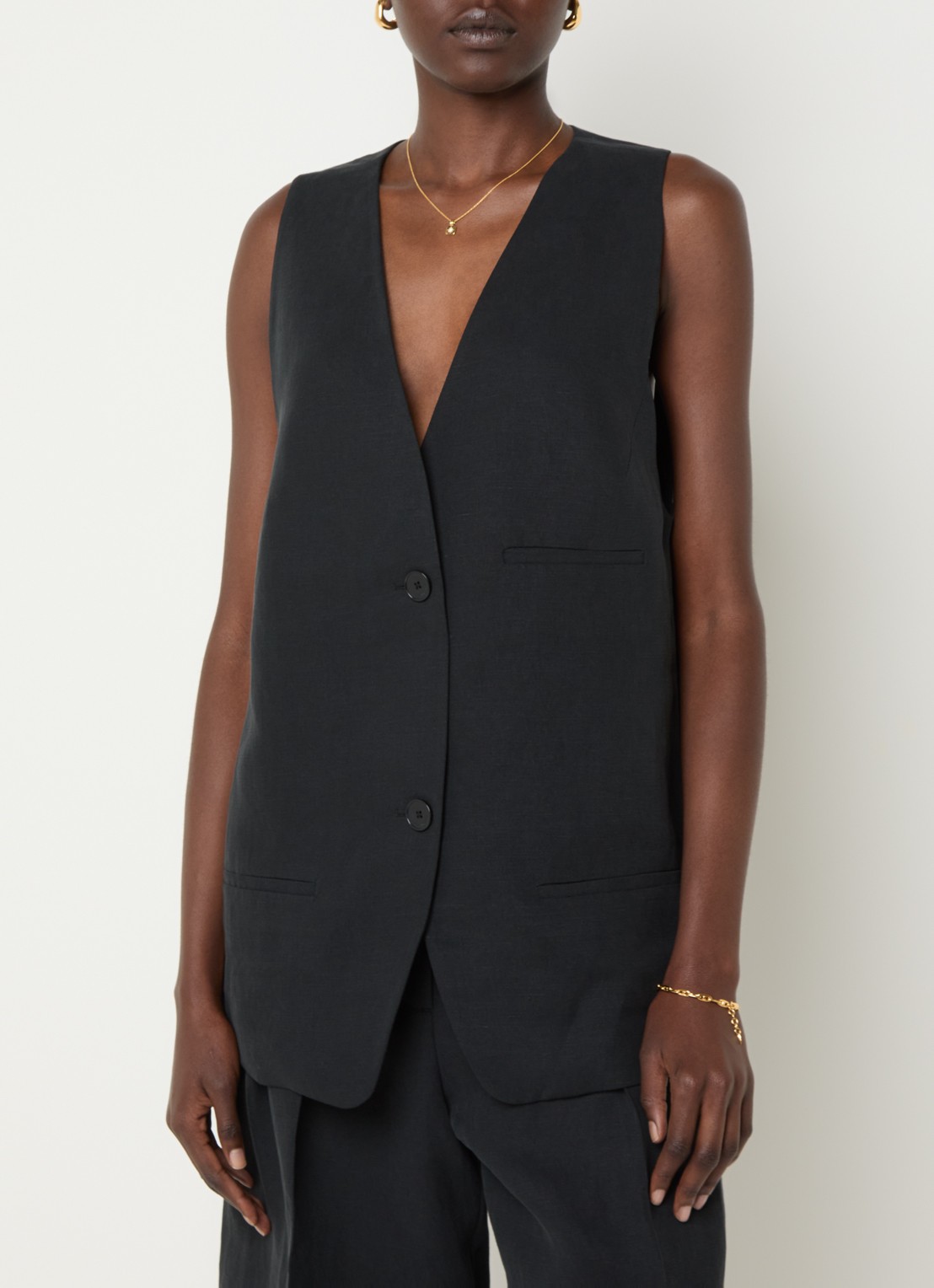 The Frankie Shop Melrose oversized gilet in linnenblend  - detail zwart