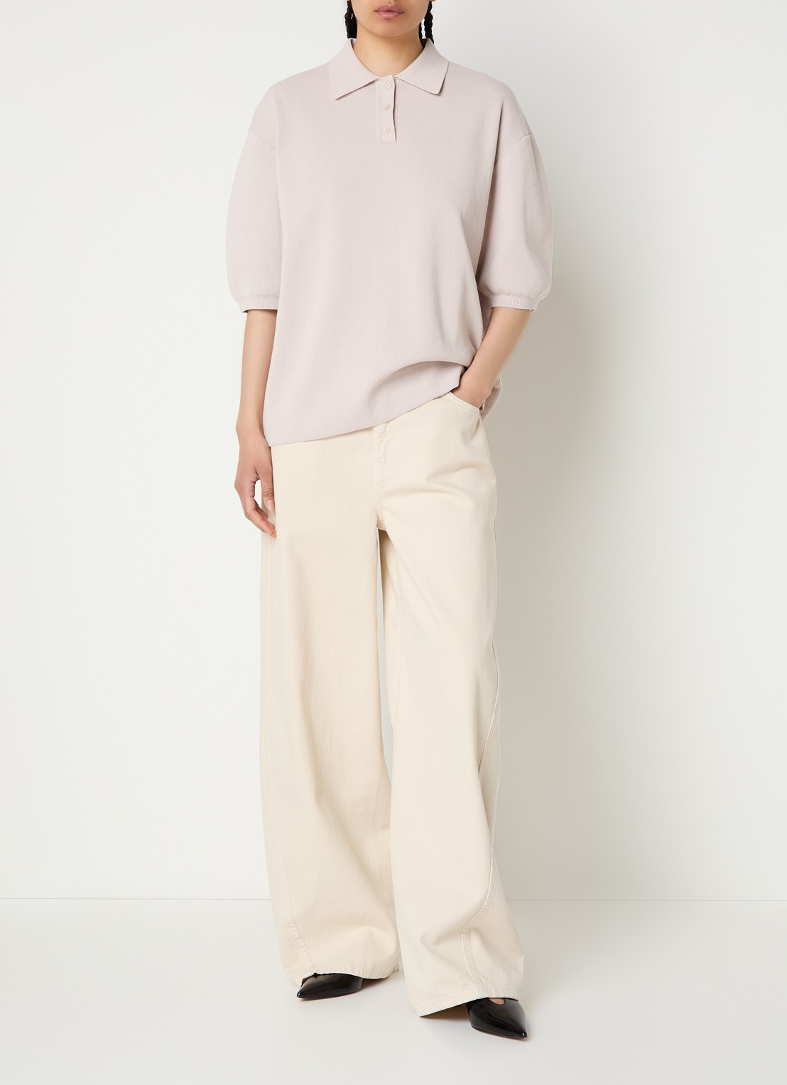 The Frankie Shop Nola fijngebreide oversized polo - voorkant 3 lichtgrijs