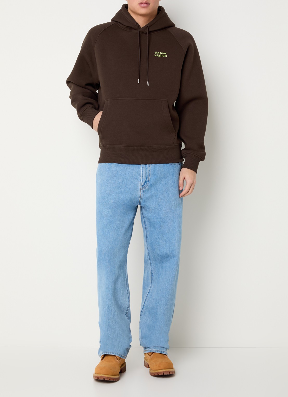 The New Originals Catna hoodie met logo en kangoeroezak - voorkant 3 donkerbruin