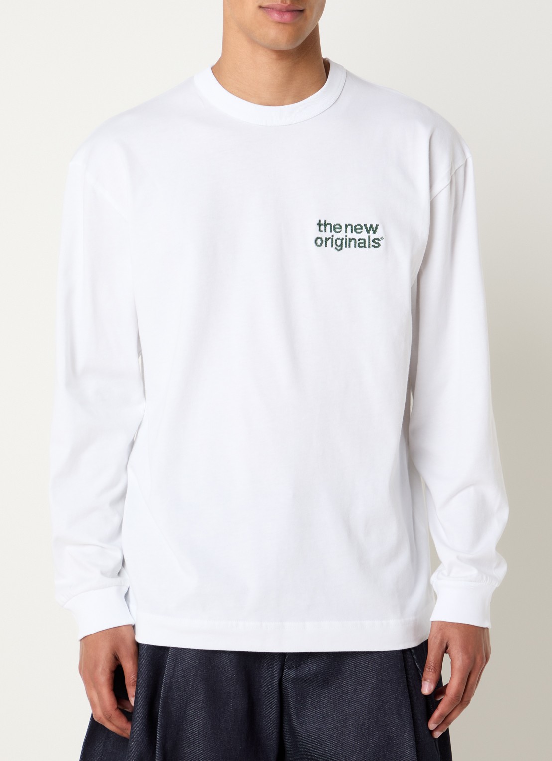 The New Originals Catna longsleeve met logoborduring - achterkant wit