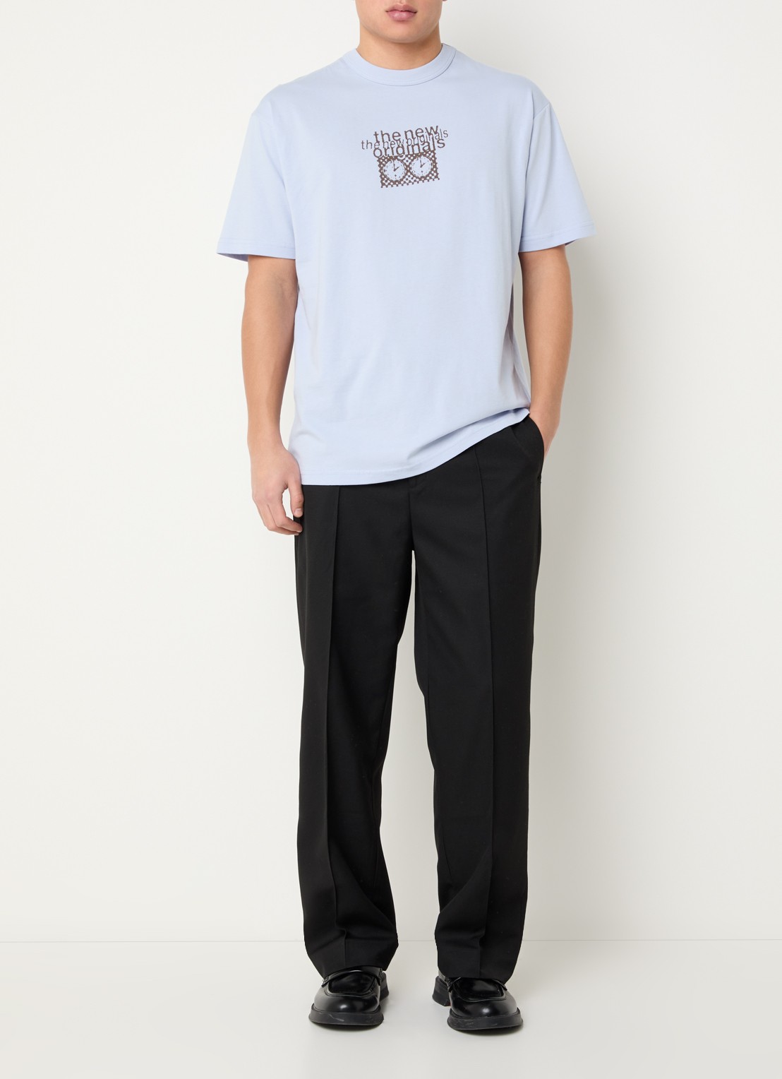 The New Originals Checkmate T-shirt met logo- en backprint - voorkant 4 lichtblauw