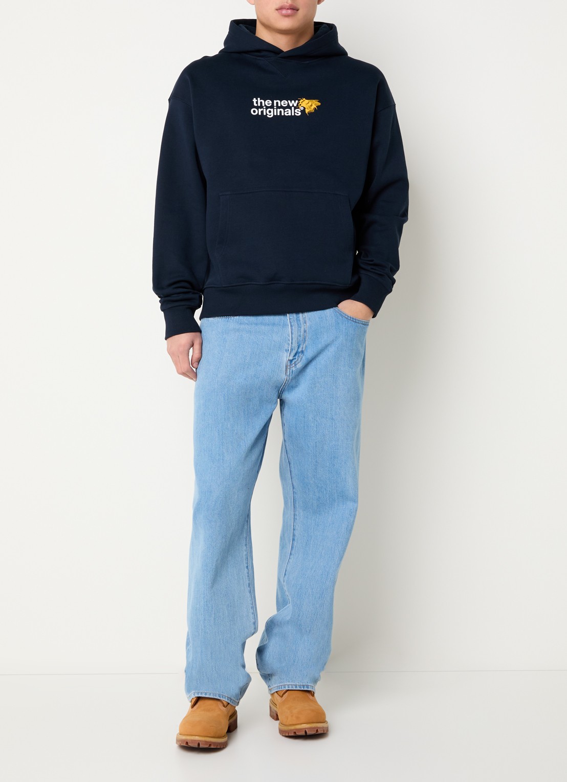 The New Originals Emblem bee hoodie met logo- en backprint - voorkant 2 donkerblauw