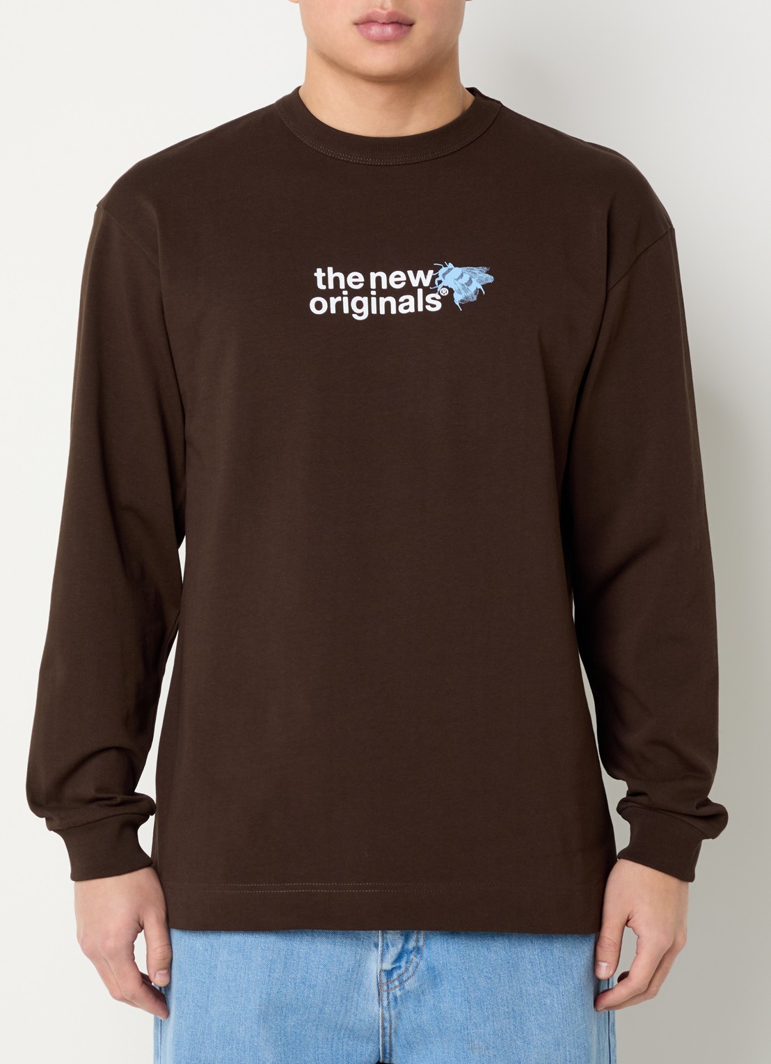 The New Originals Emblem sweater met logo- en backprint - achterkant donkerbruin