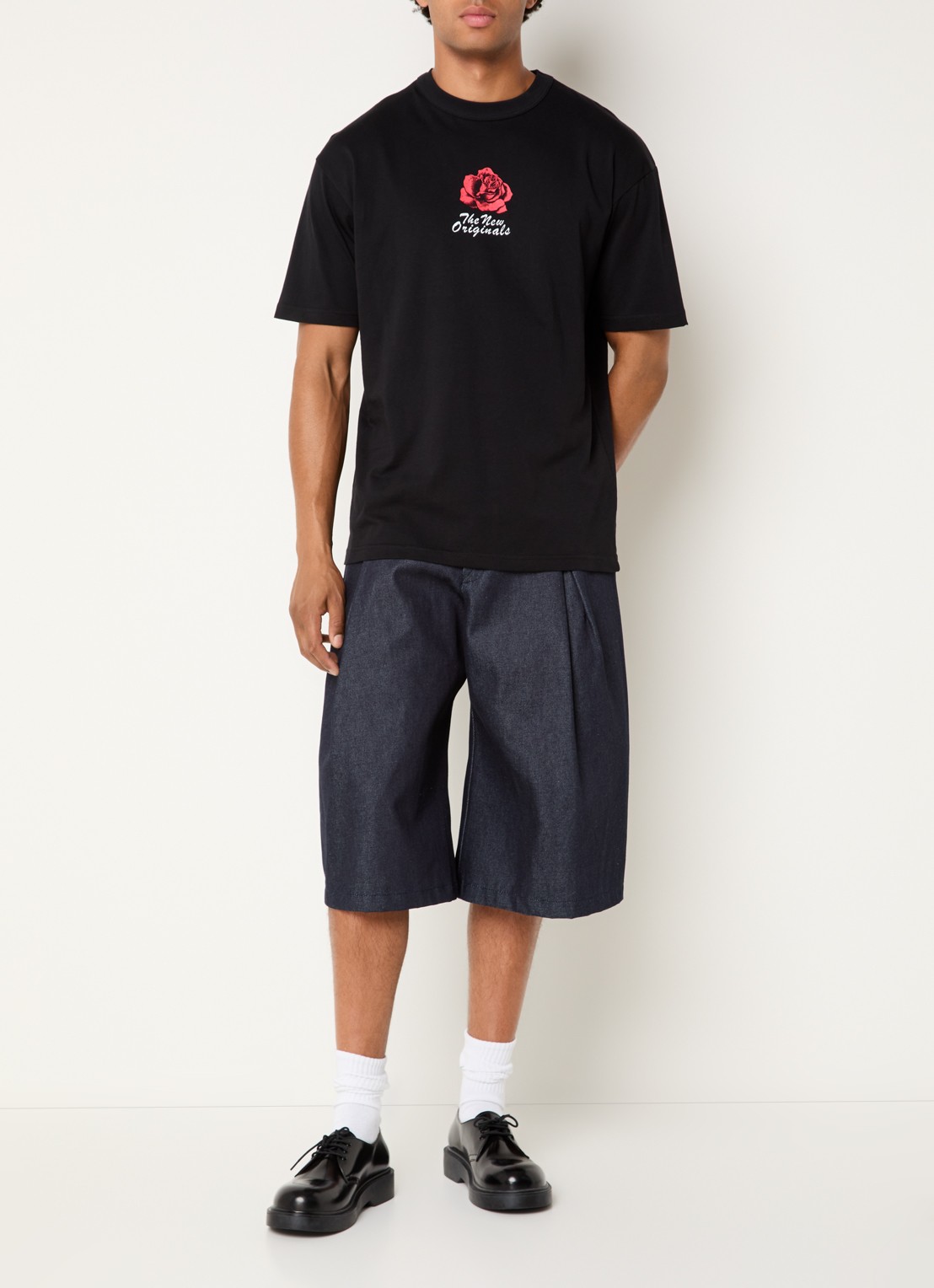 The New Originals Rose T-shirt met logo- en backprint - voorkant 3 zwart