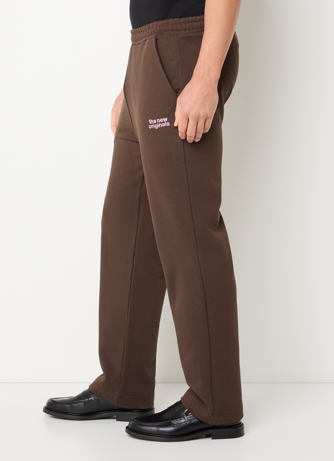 The New Originals Straight fit joggingbroek met steekzakken - detail 4 donkerbruin