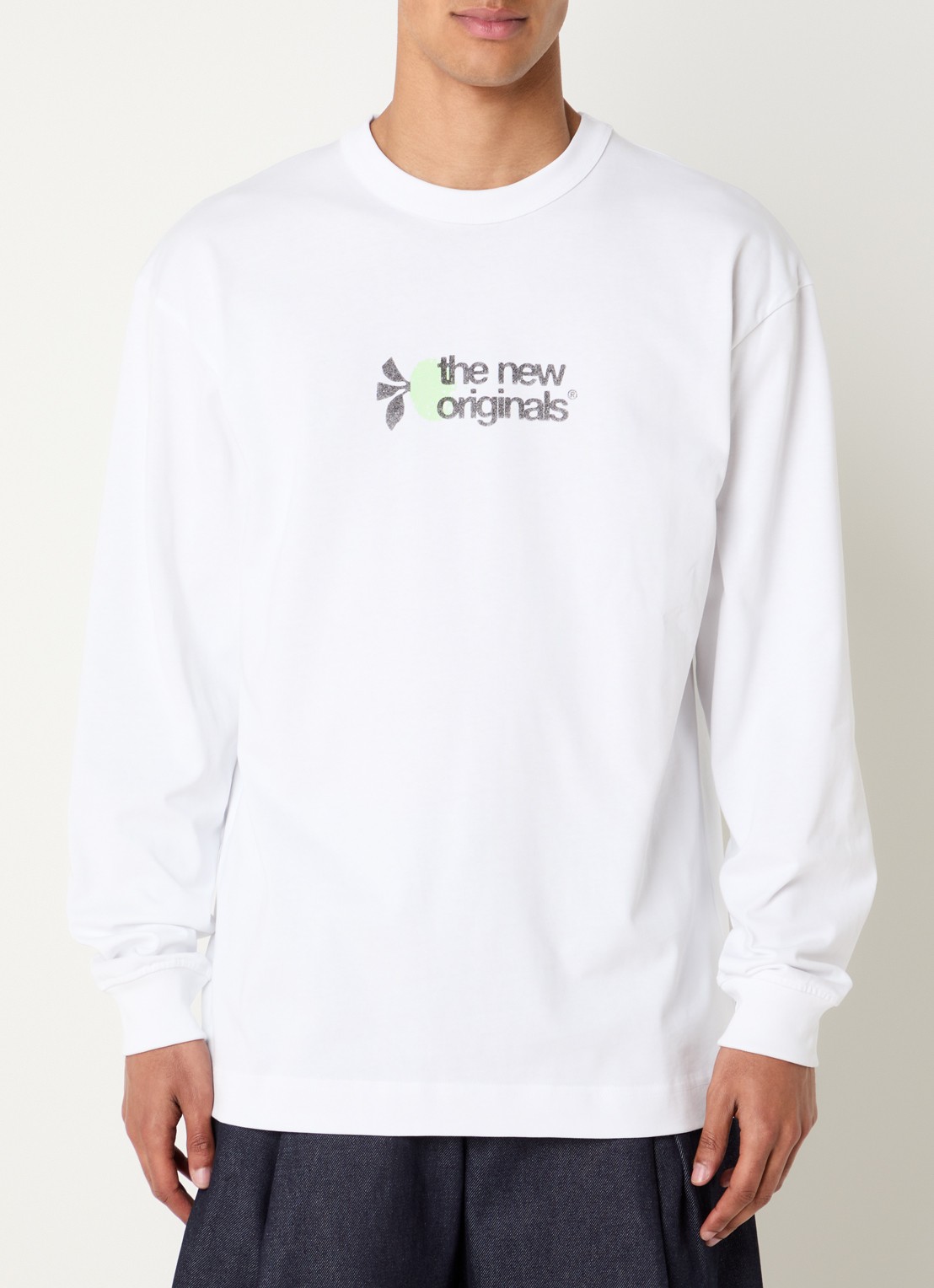 The New Originals The Netherlands Stamp longsleeve met logo- en backprint - achterkant wit