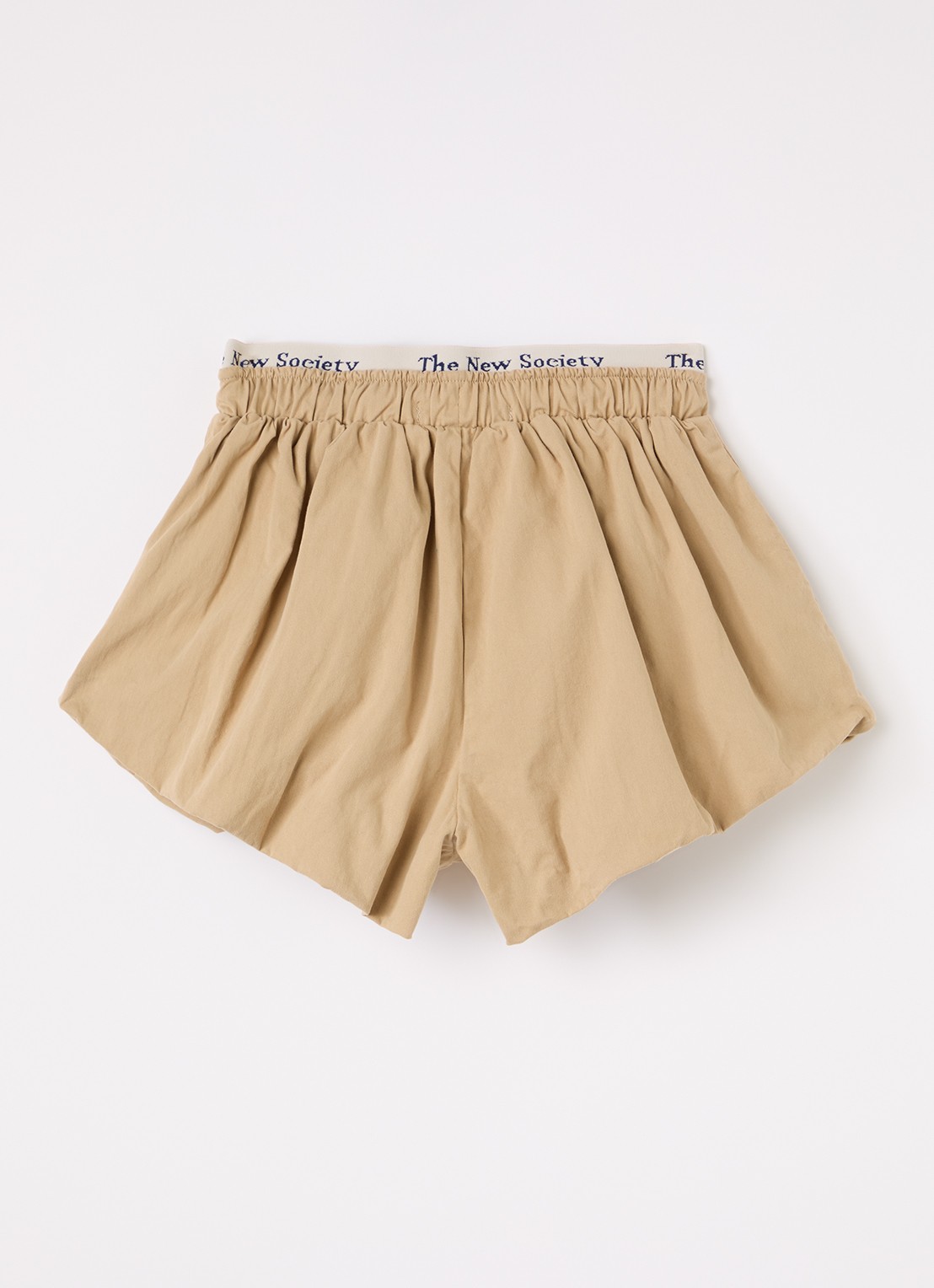 The New Society Gorse wide fit korte broek met steekzakken - achterkant beige