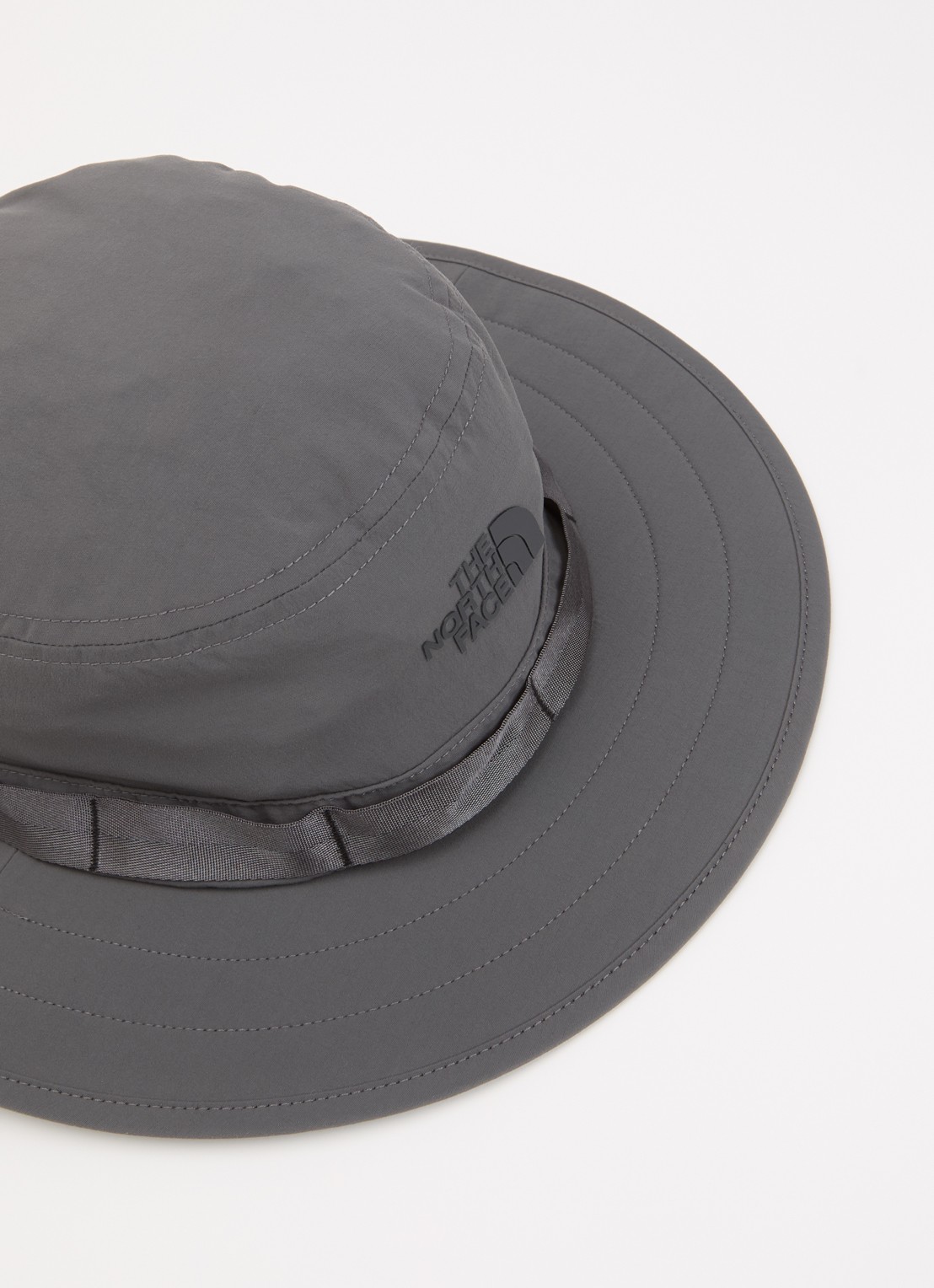 The North Face Classy V bucket hoed met logo - detail grijs